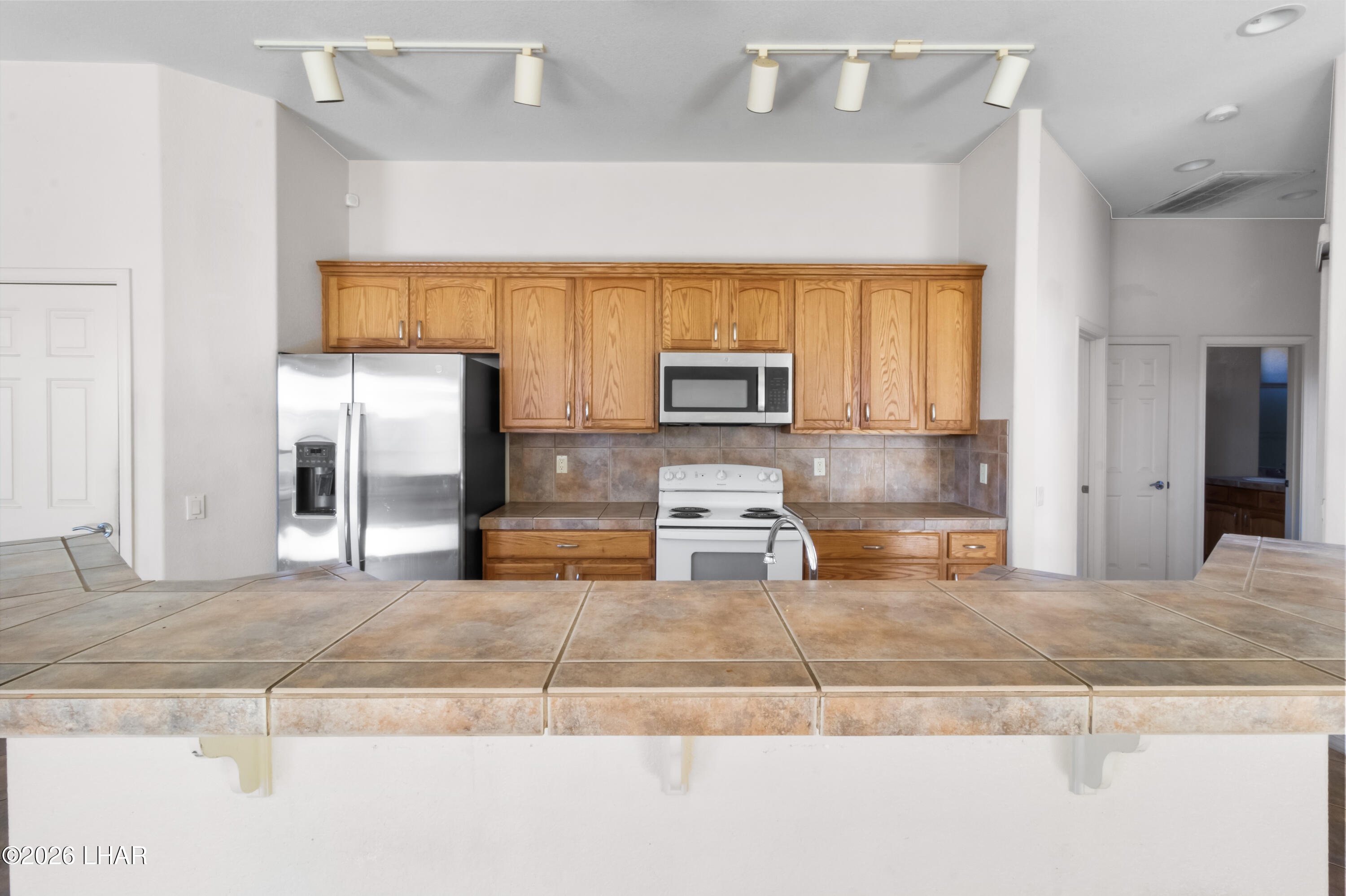 2900 Esmerelda Dr Property Photo 11