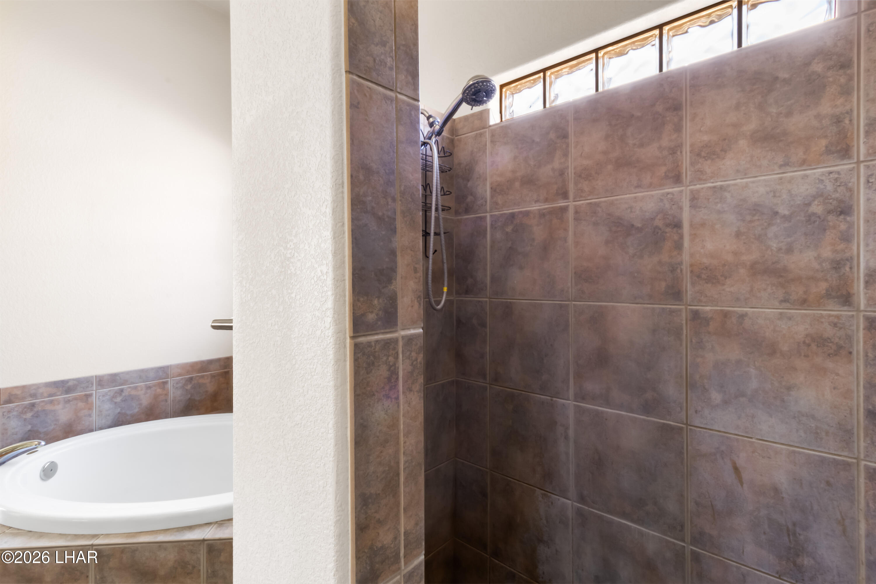 2900 Esmerelda Dr Property Photo 24