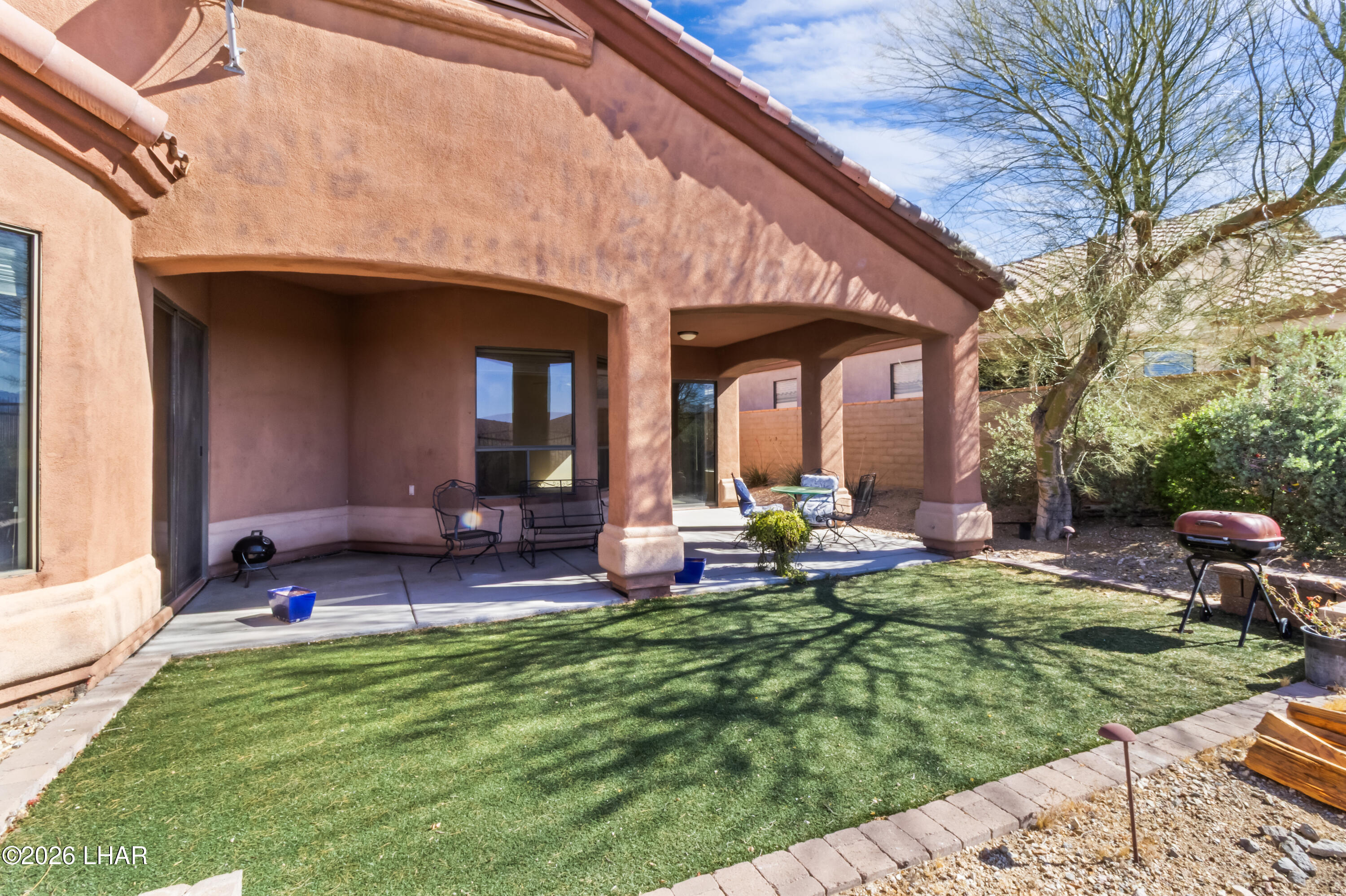 2900 Esmerelda Dr Property Photo 37