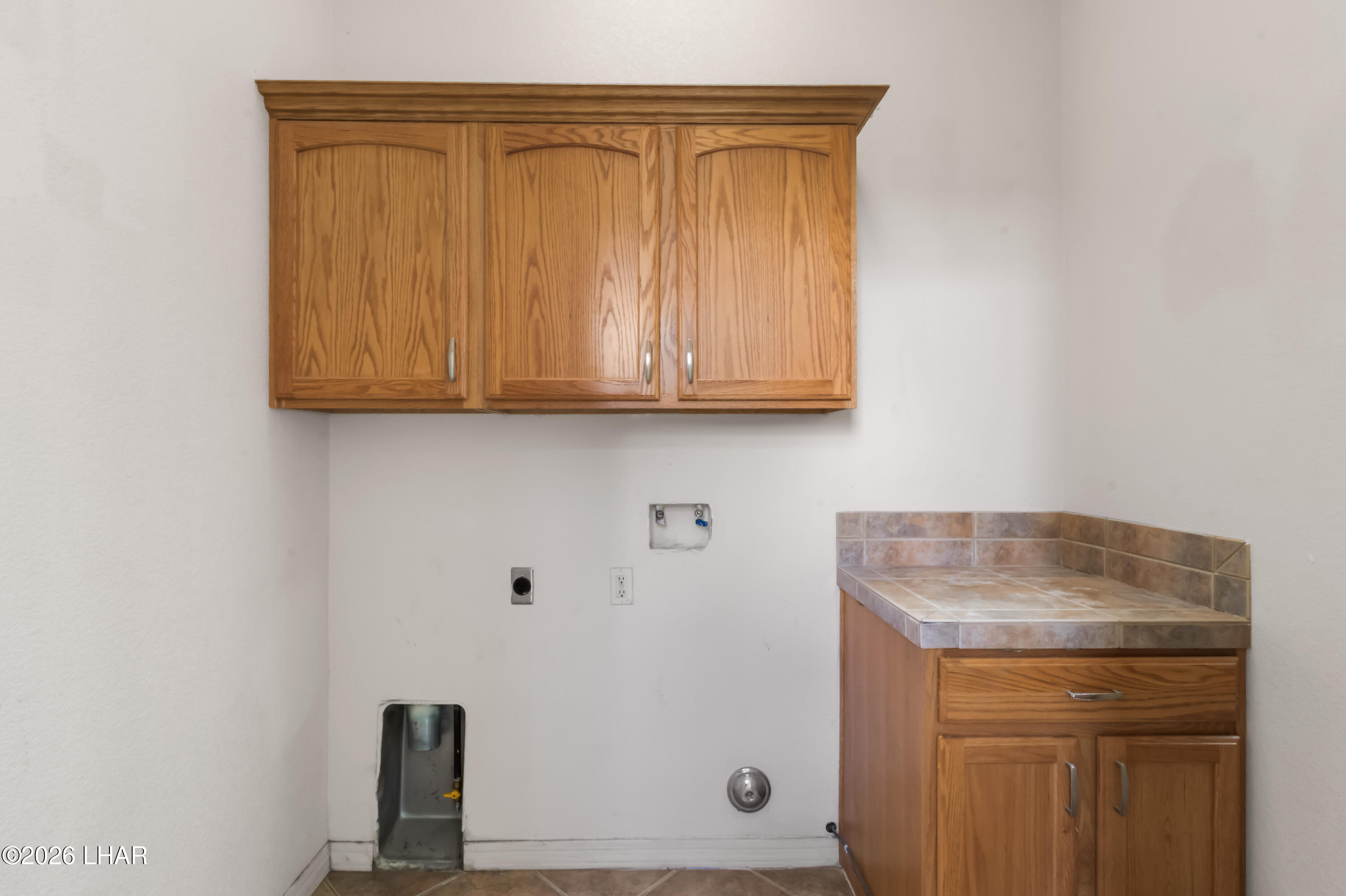 2900 Esmerelda Dr Property Photo 42