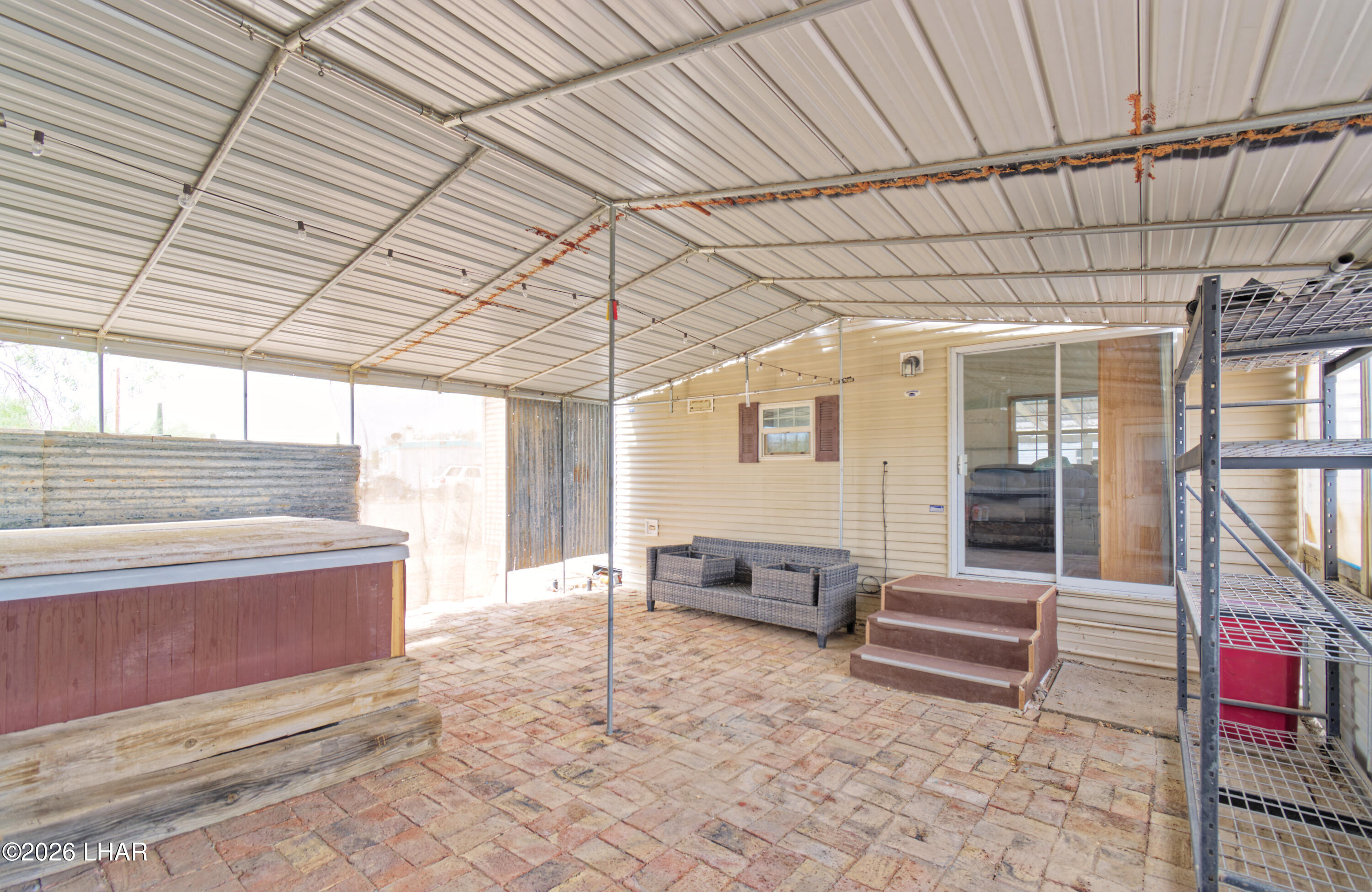 566 N Central Blvd Property Photo 16