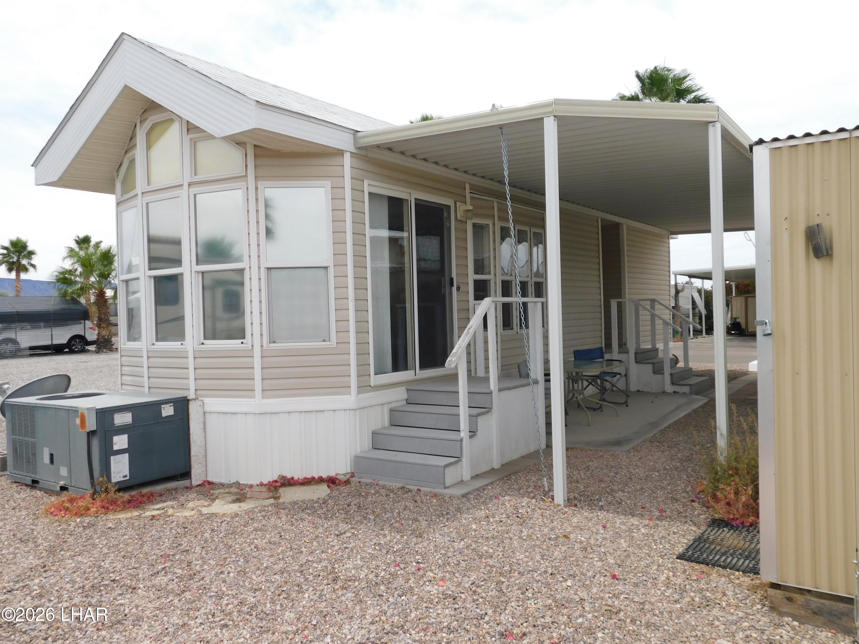 46628 E Highway 60 40 Property Photo 5