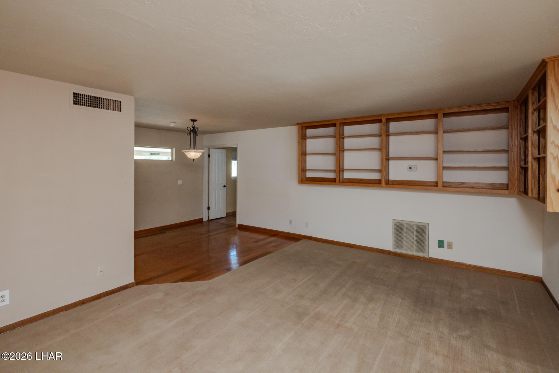 2275 Palmer Dr Property Photo 4