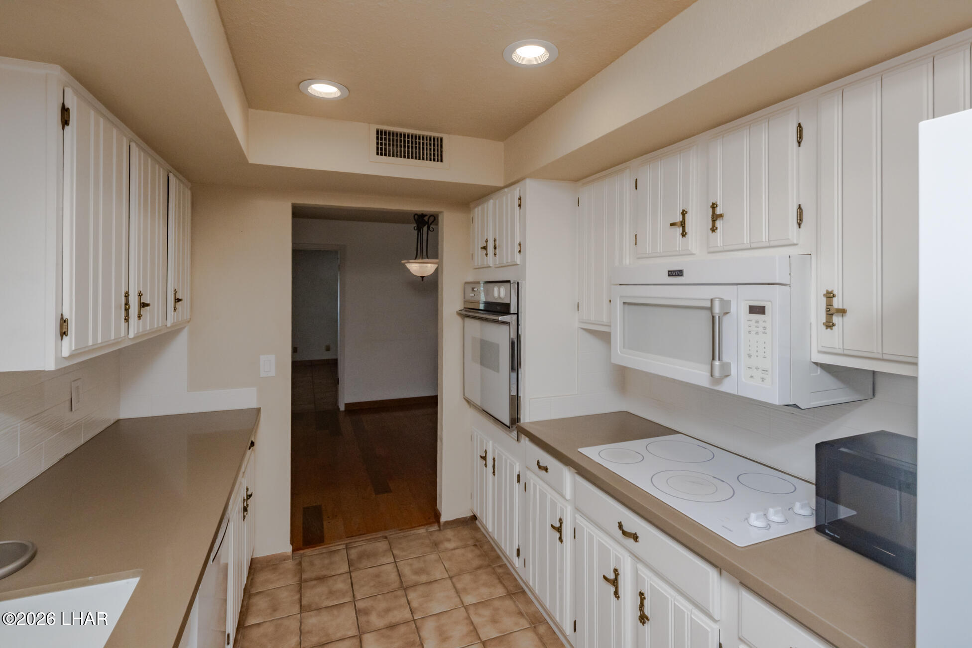 2275 Palmer Dr Property Photo 7