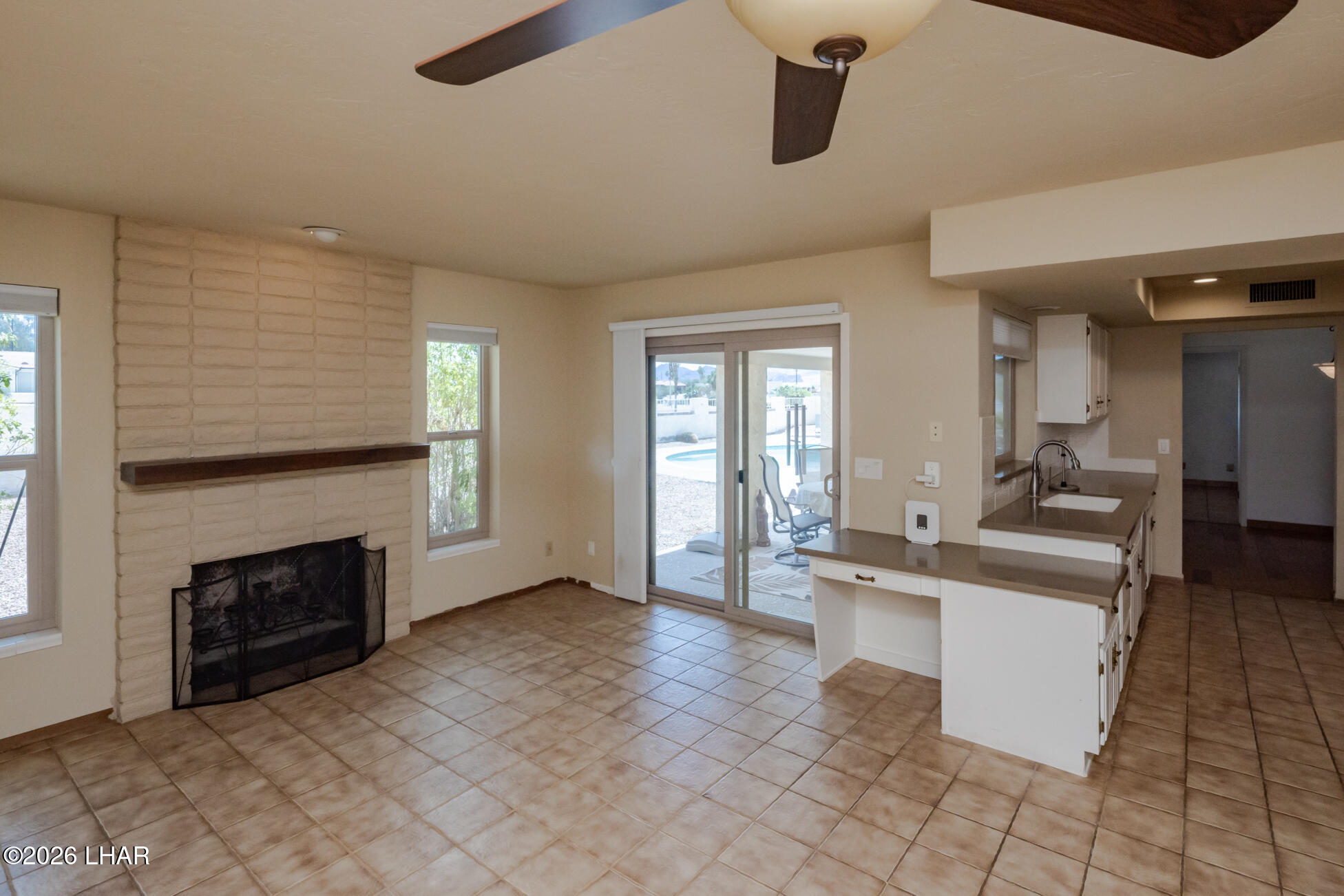 2275 Palmer Dr Property Photo 9