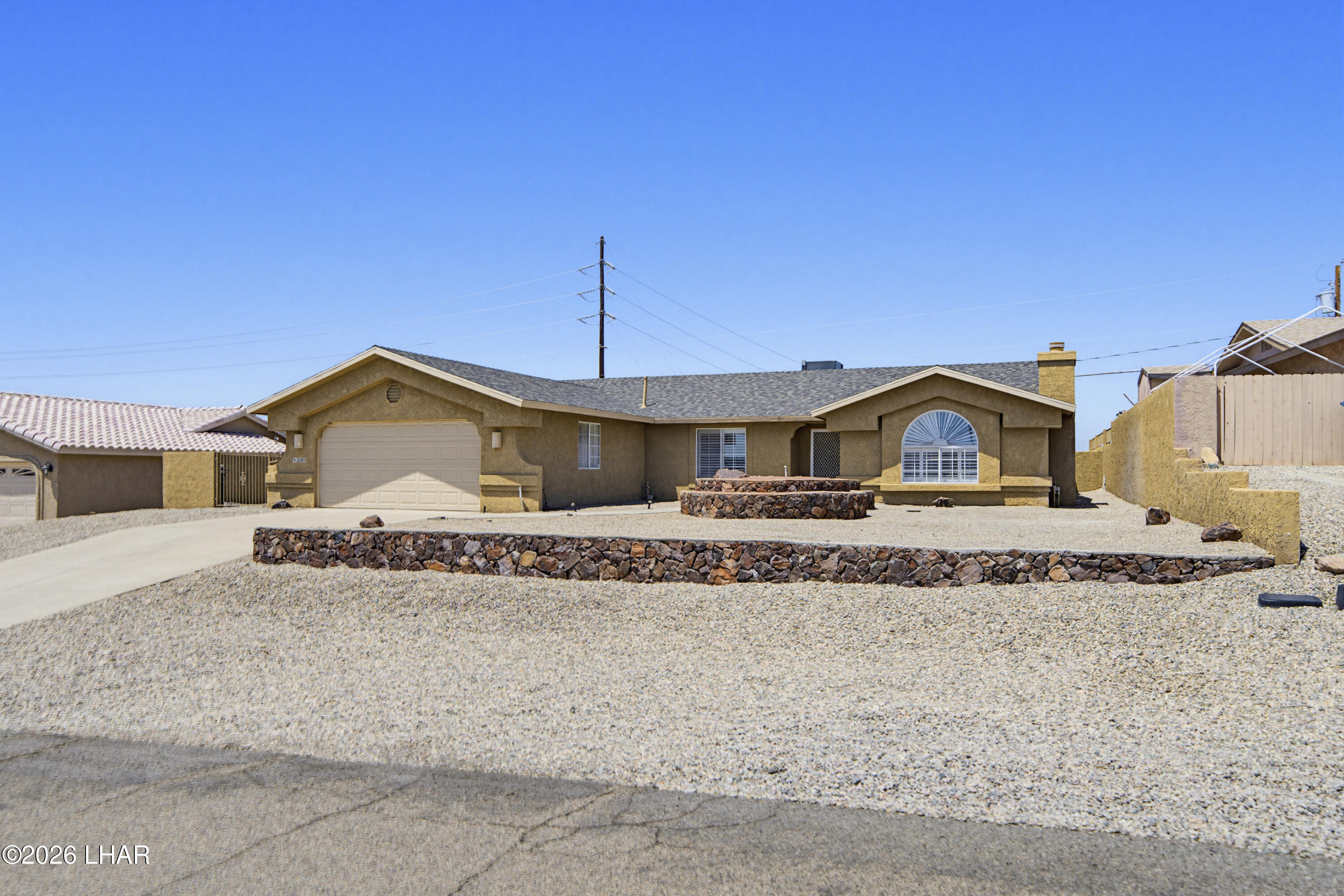 2285 Hillside Dr Property Photo 6