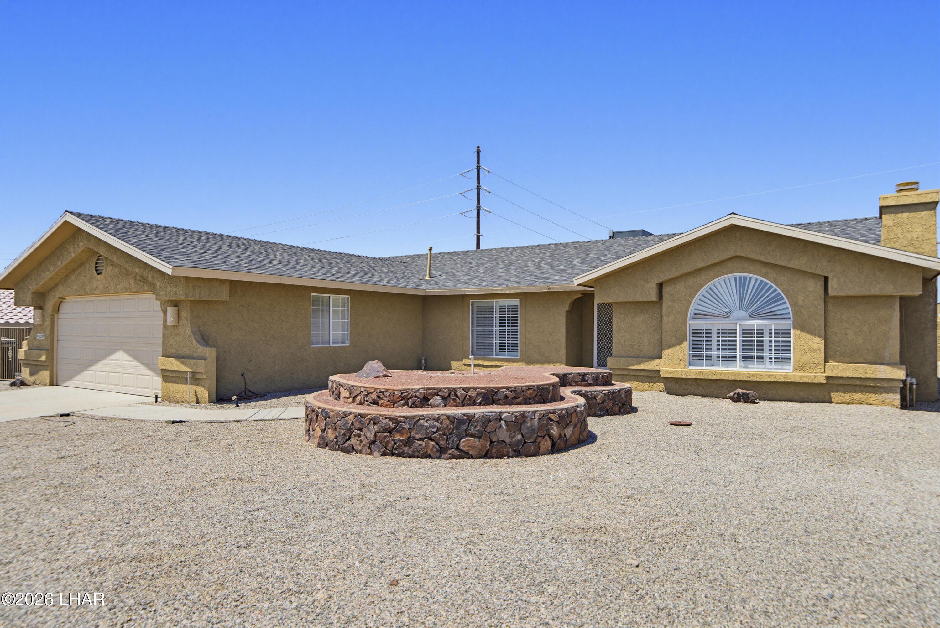 2285 Hillside Dr Property Photo 7