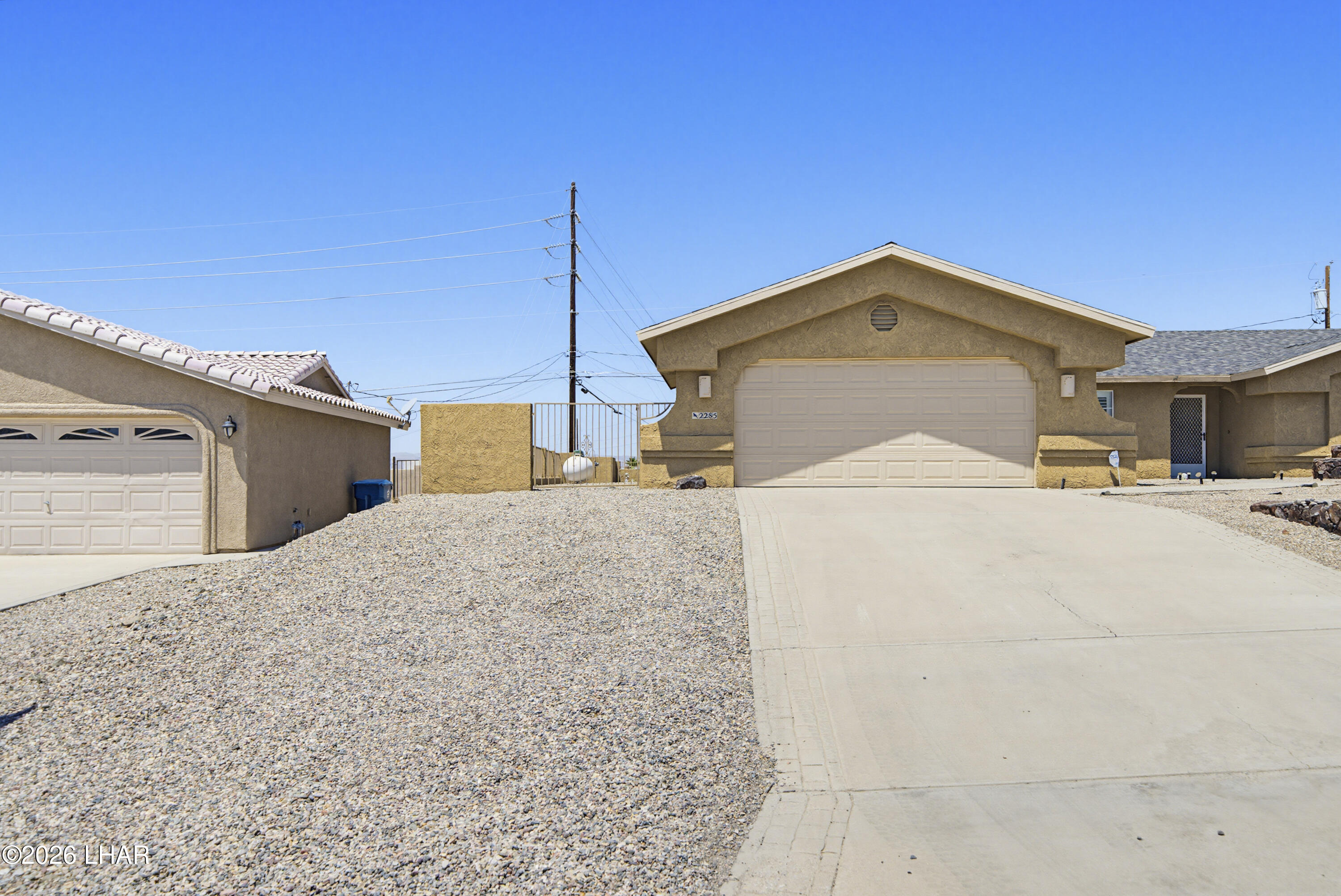 2285 Hillside Dr Property Photo 8