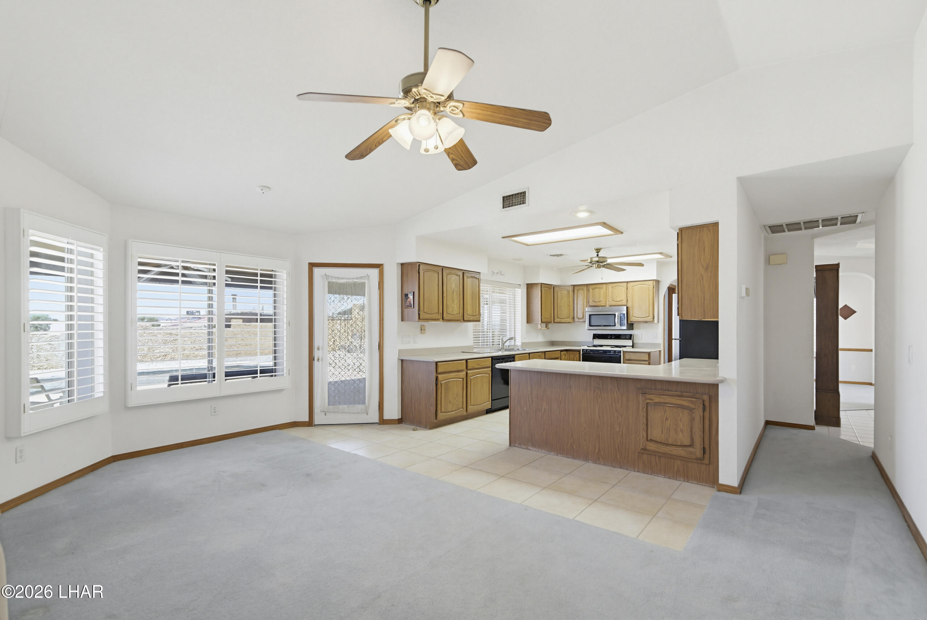 2285 Hillside Dr Property Photo 20