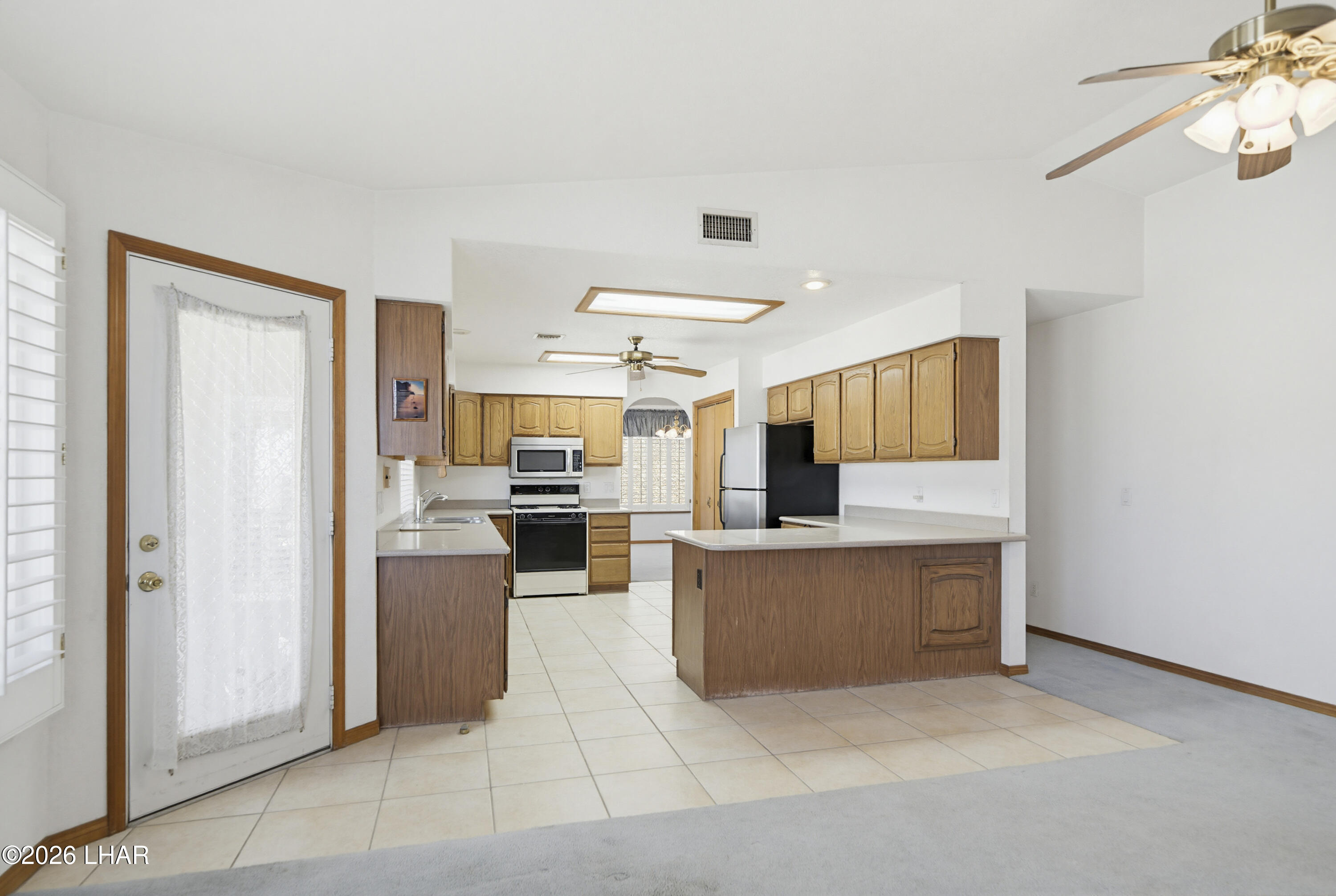 2285 Hillside Dr Property Photo 22