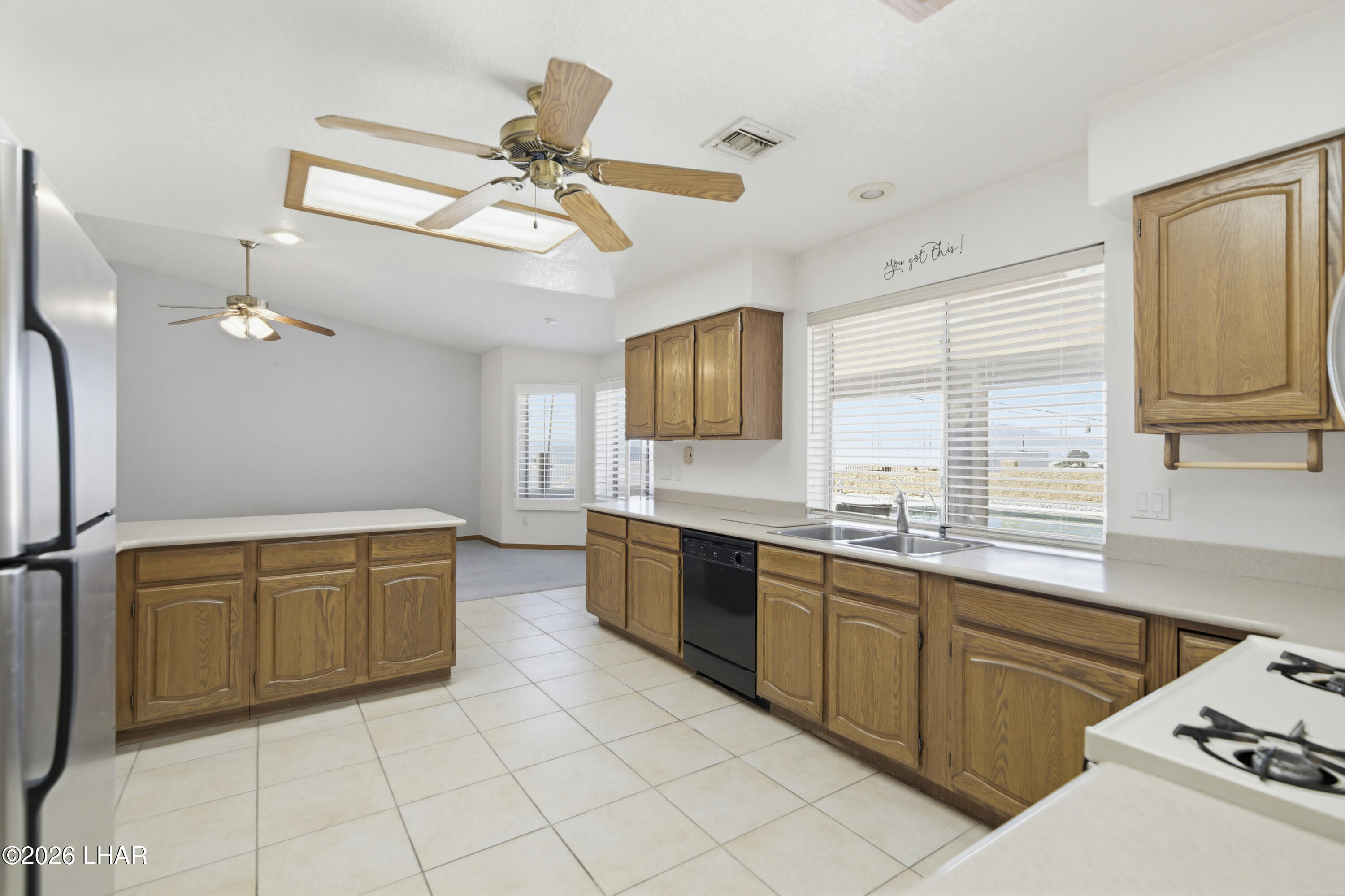 2285 Hillside Dr Property Photo 24