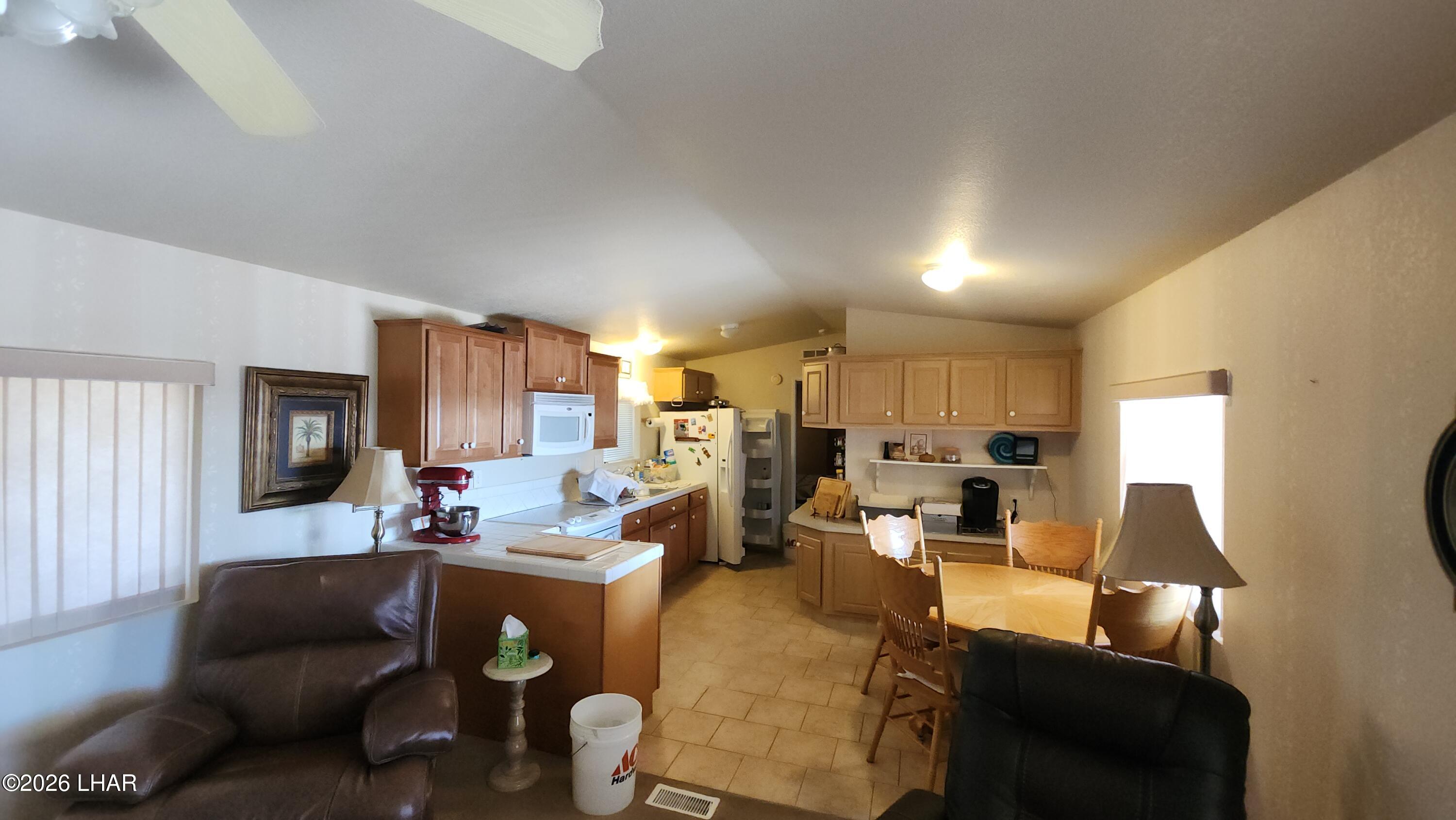 49515 Ruby Ave Property Photo 8