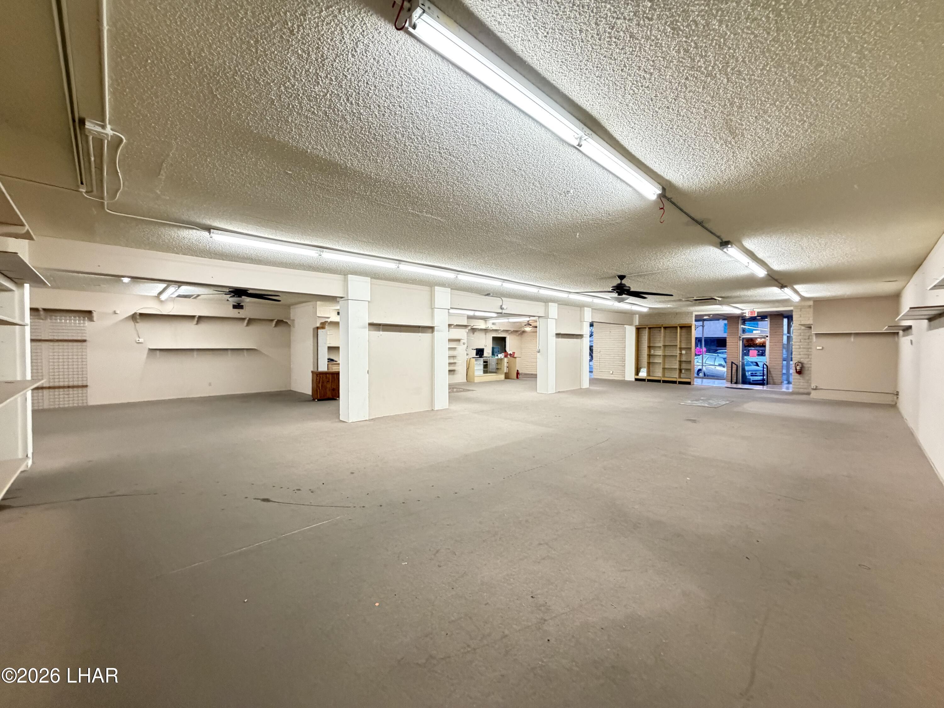 2088/2098 Mcculloch Blvd N Property Photo 16