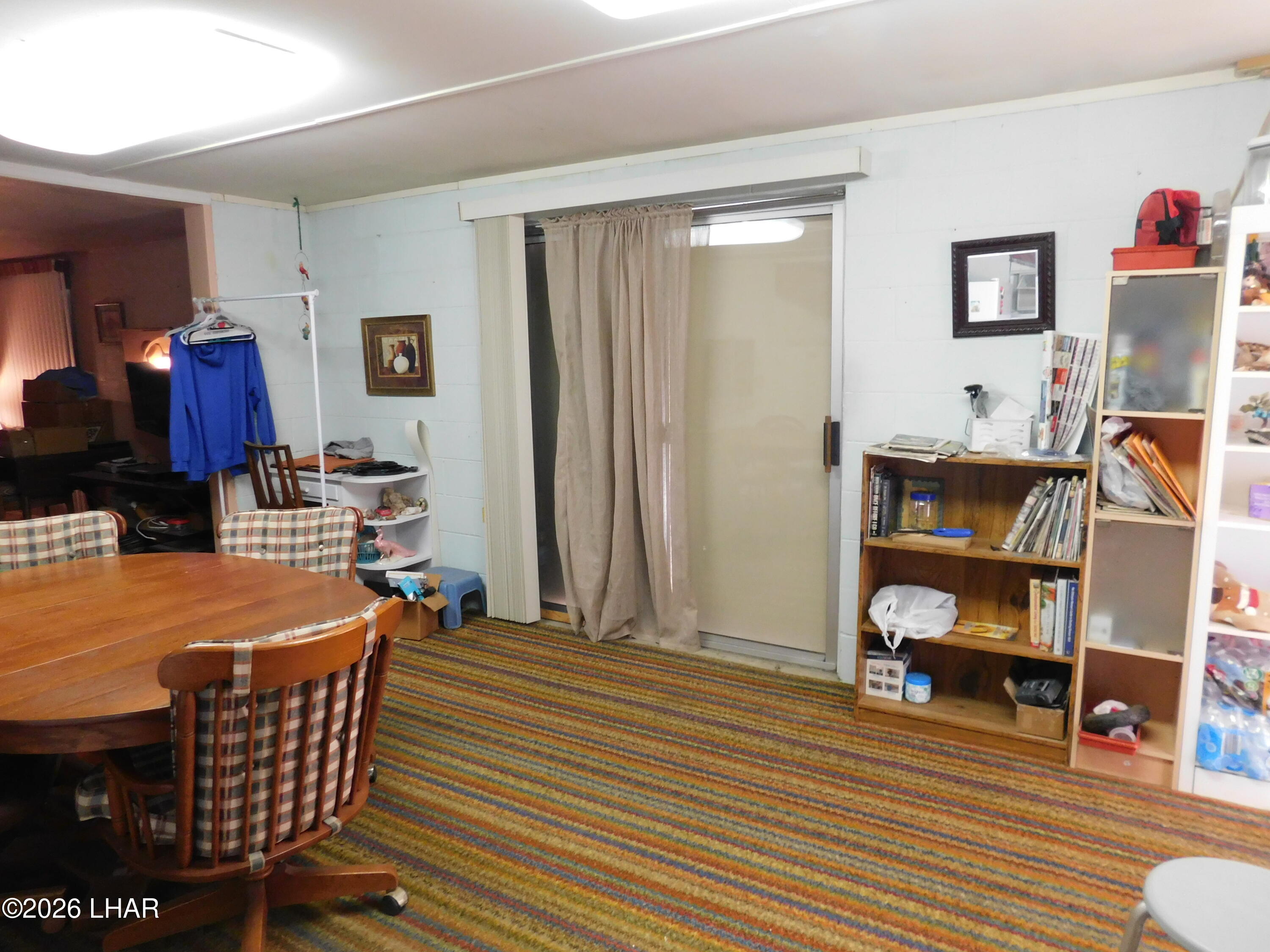 1040 W Pyramid St Property Photo 15