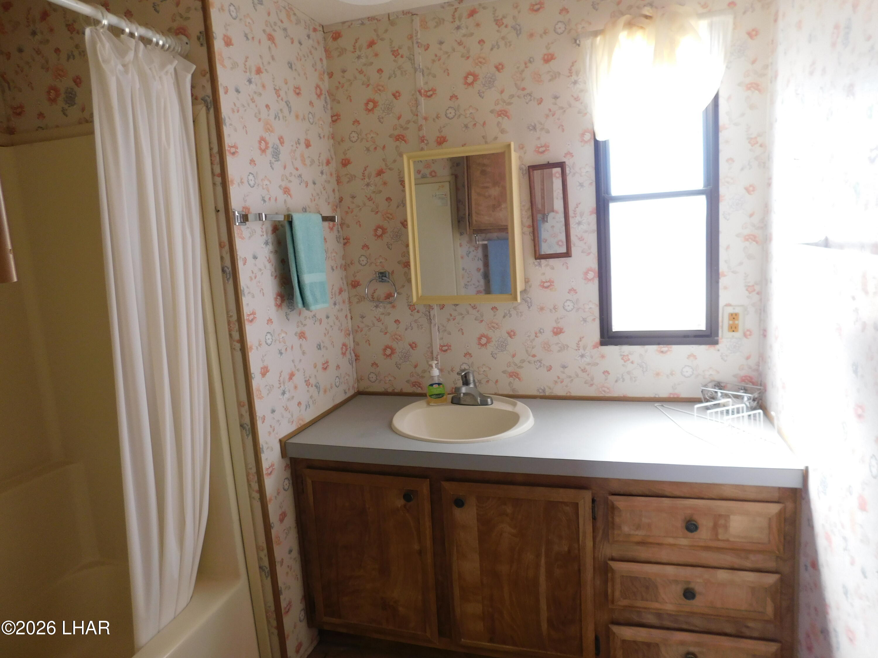 1040 W Pyramid St Property Photo 34