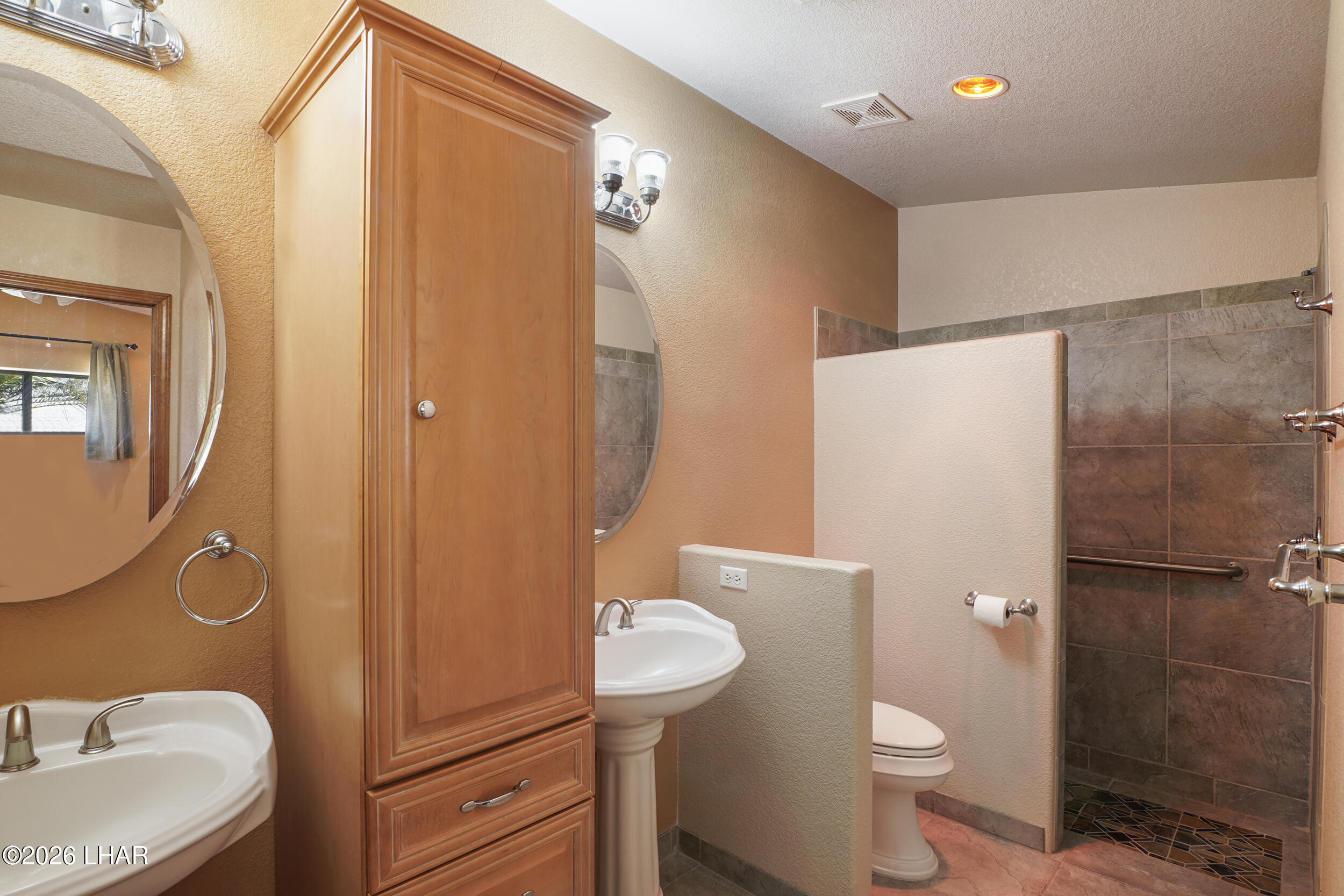 2775 Briarcrest Dr Property Photo 35