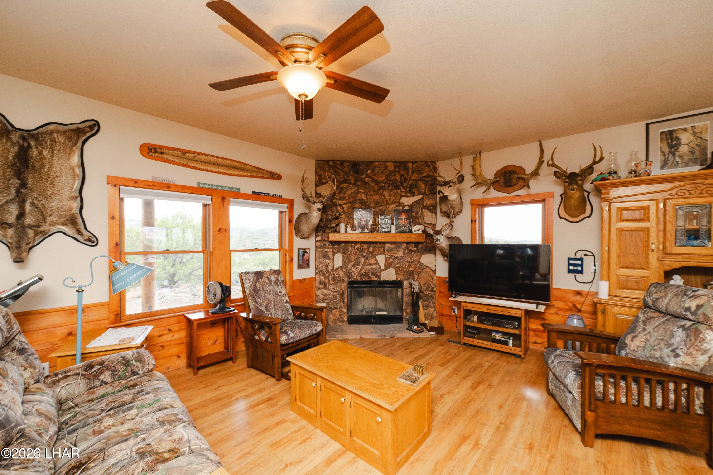 11030 S Quarter Horse Rd Property Photo 7