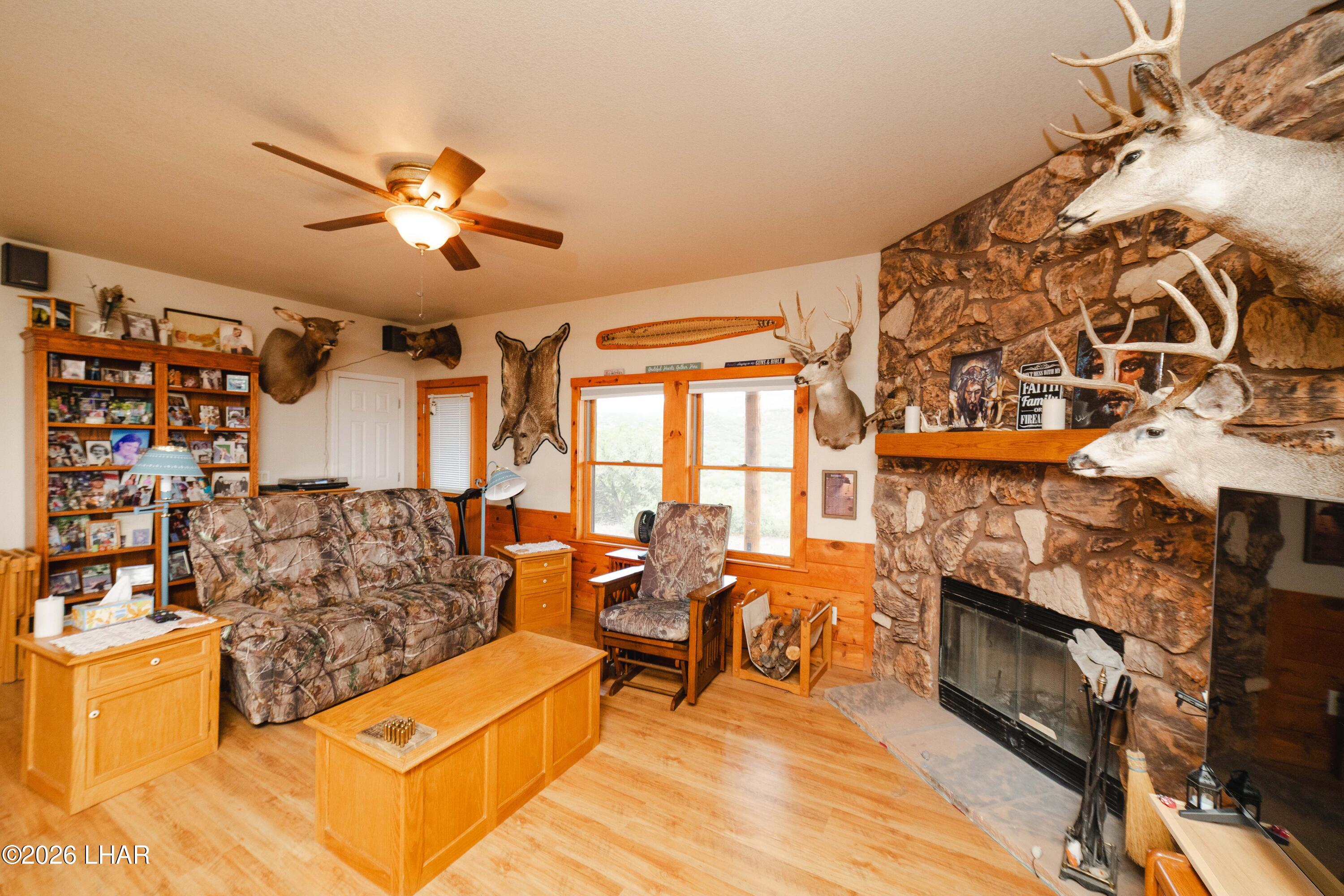 11030 S Quarter Horse Rd Property Photo 8