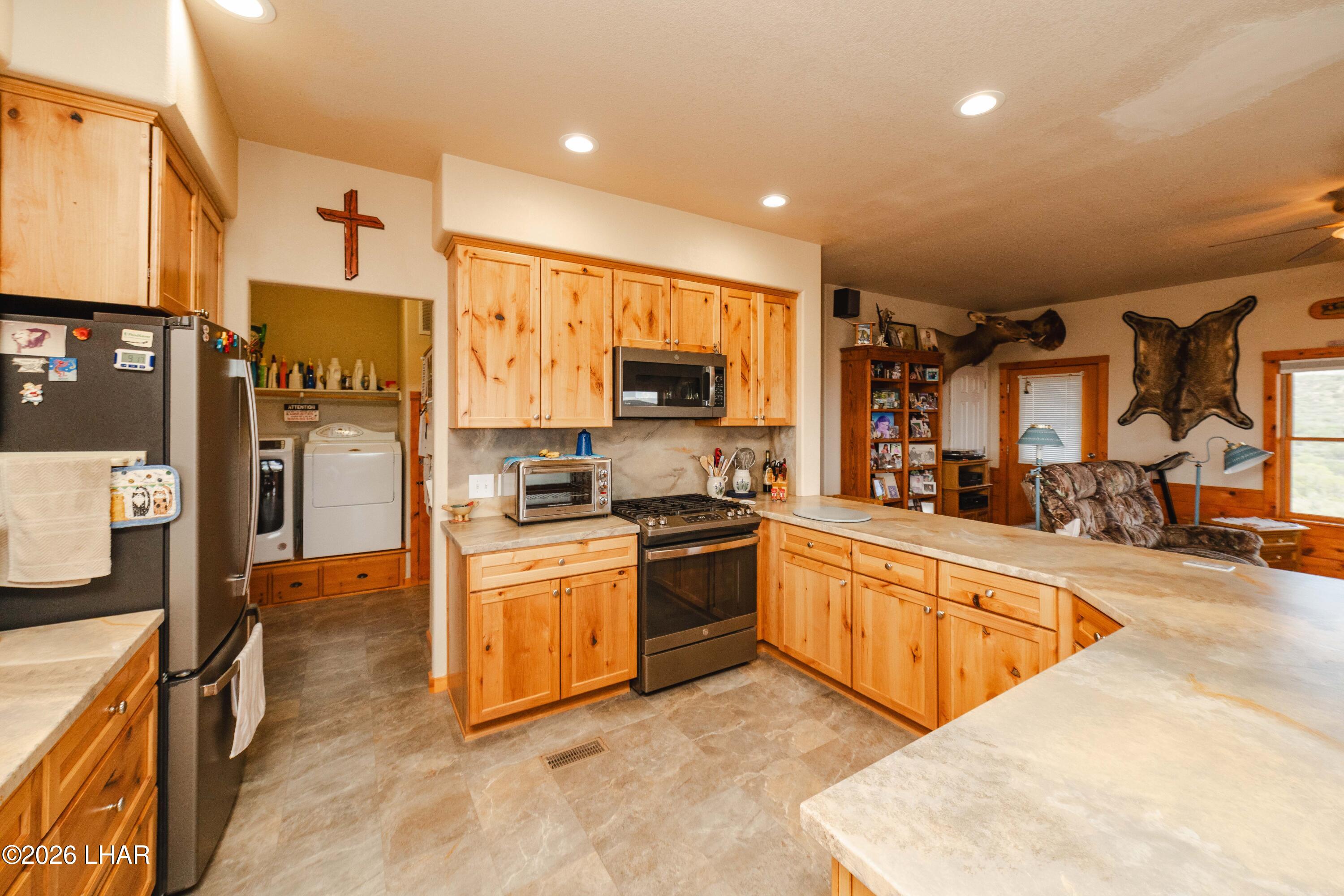 11030 S Quarter Horse Rd Property Photo 10