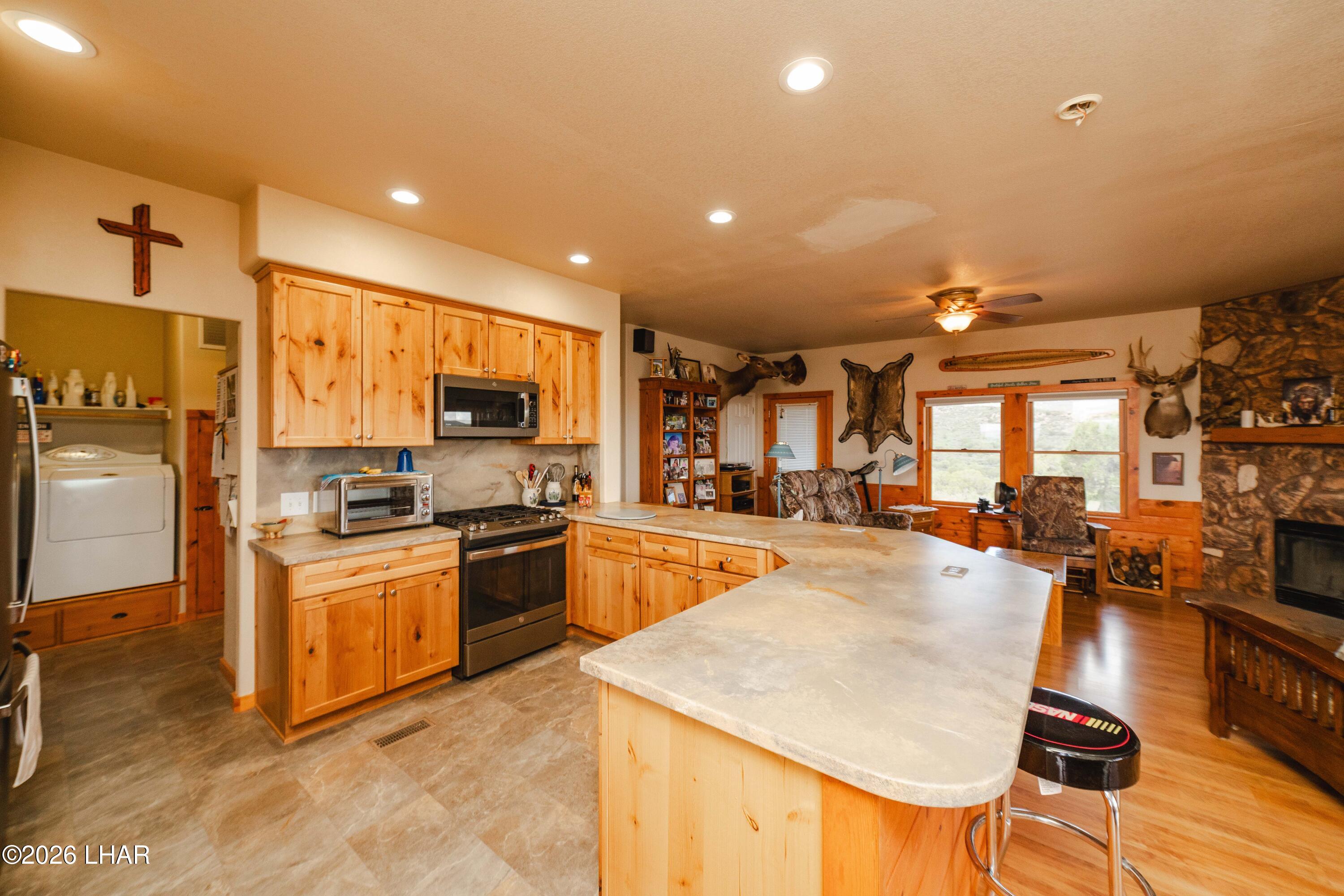 11030 S Quarter Horse Rd Property Photo 14