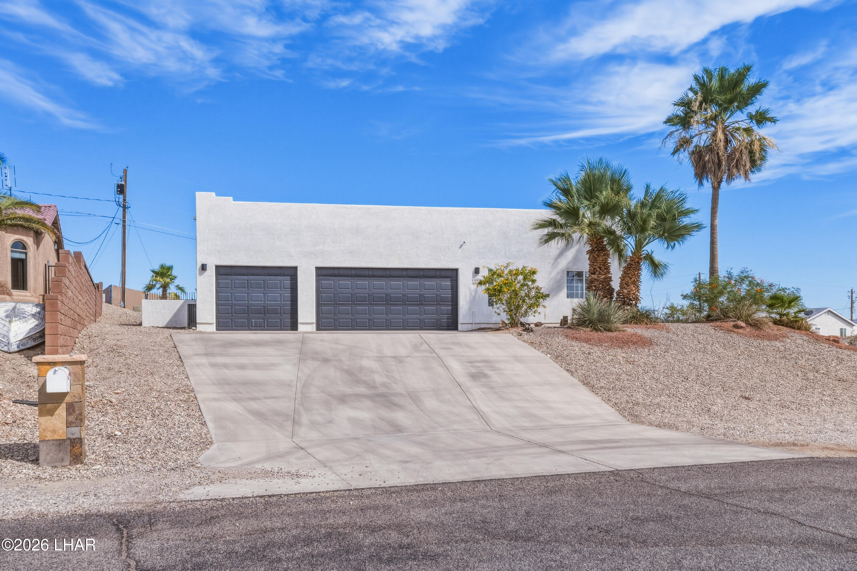 784 Cactus Dr Property Photo 4