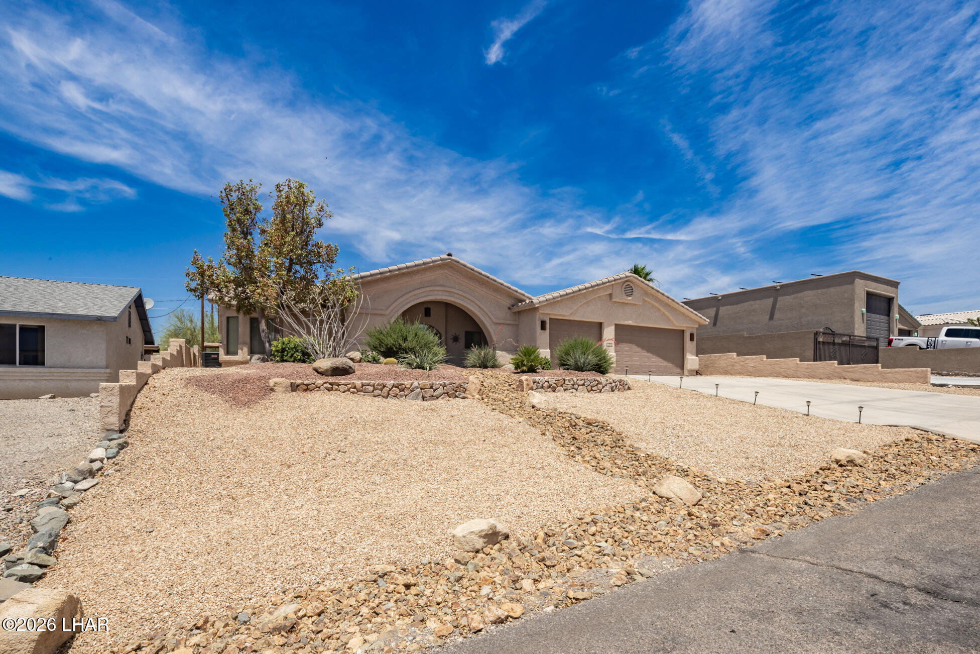 1373 Arroyo Dr Property Photo 2