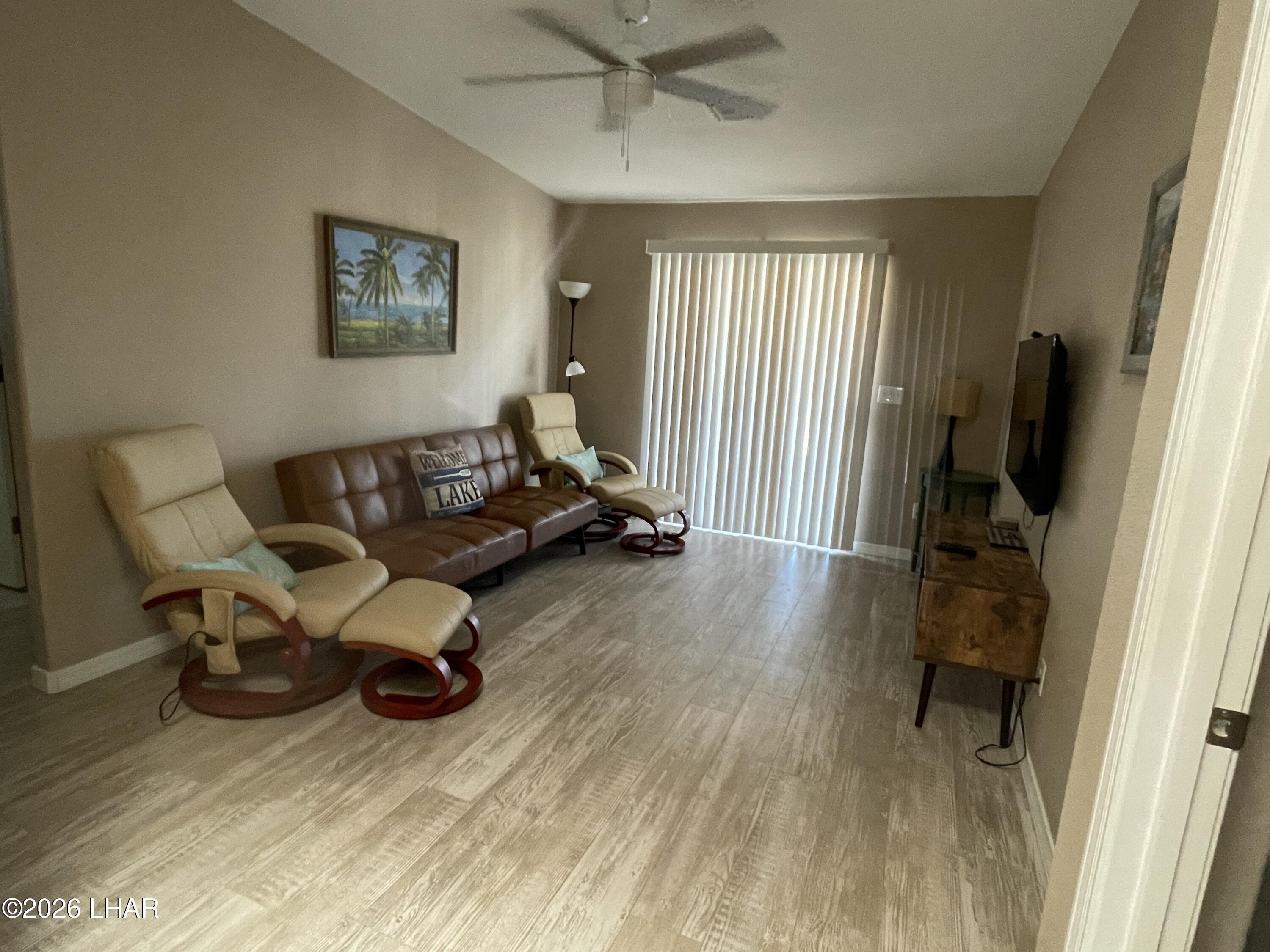 388 Coral Dr Property Photo 6
