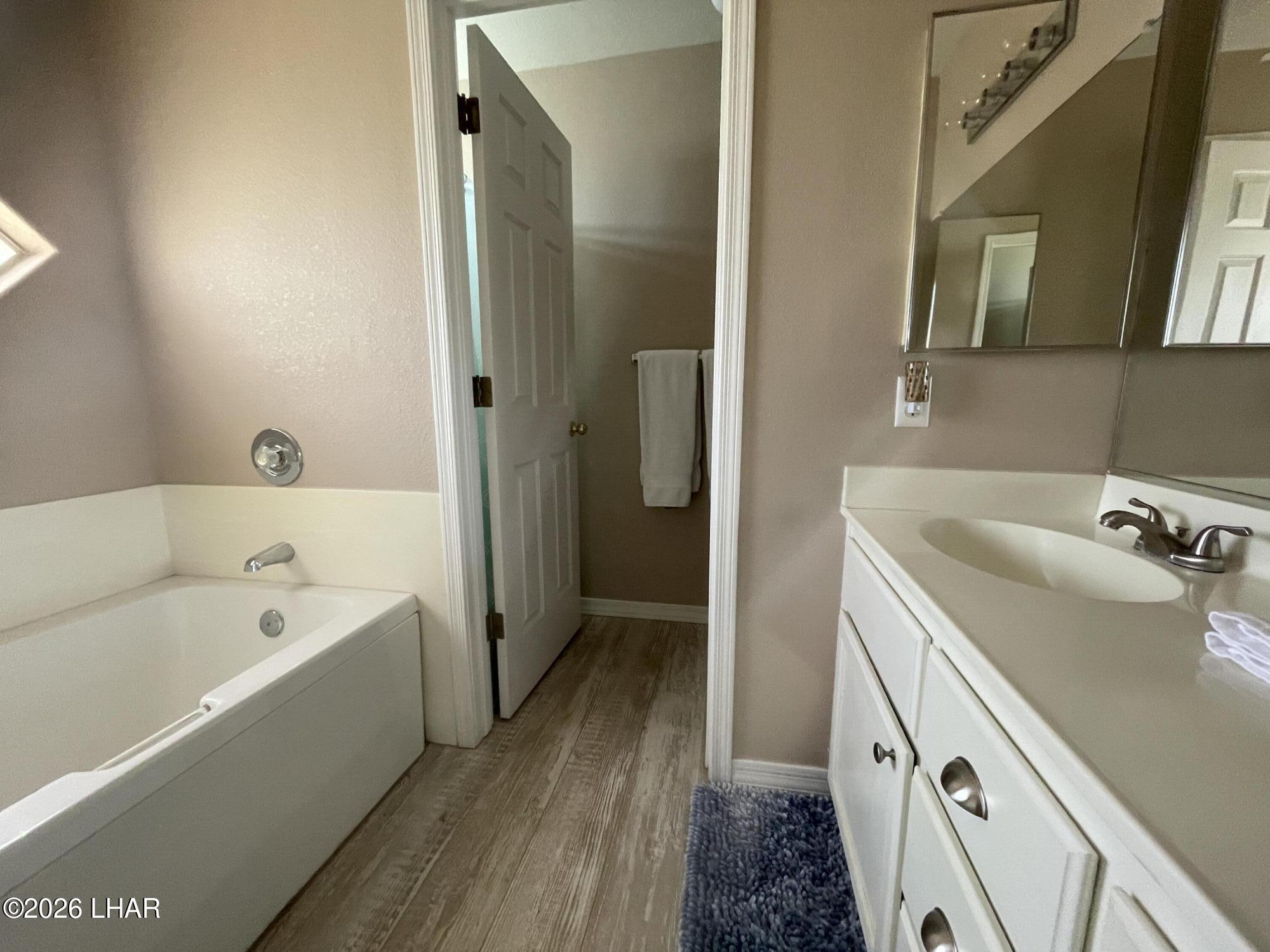 388 Coral Dr Property Photo 8