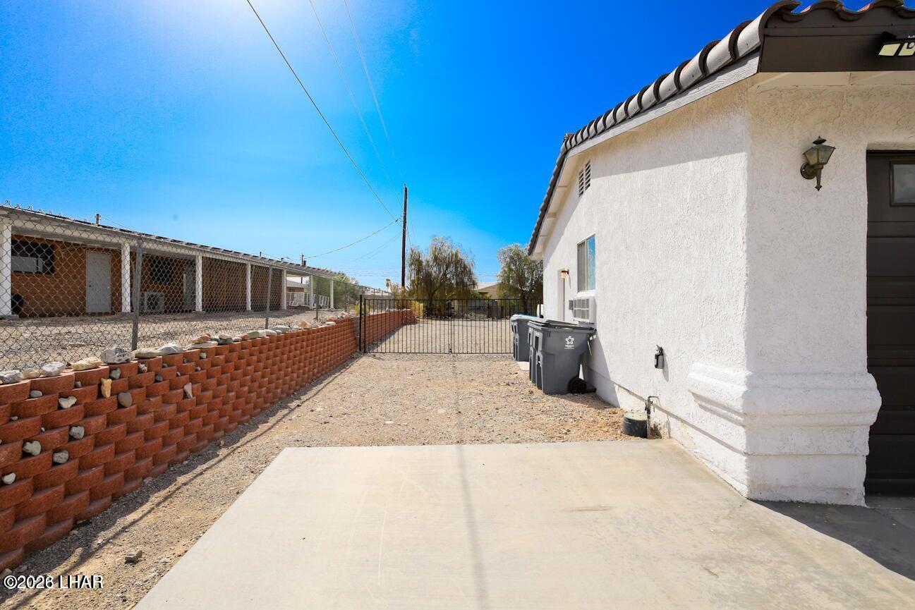 388 Coral Dr Property Photo 15