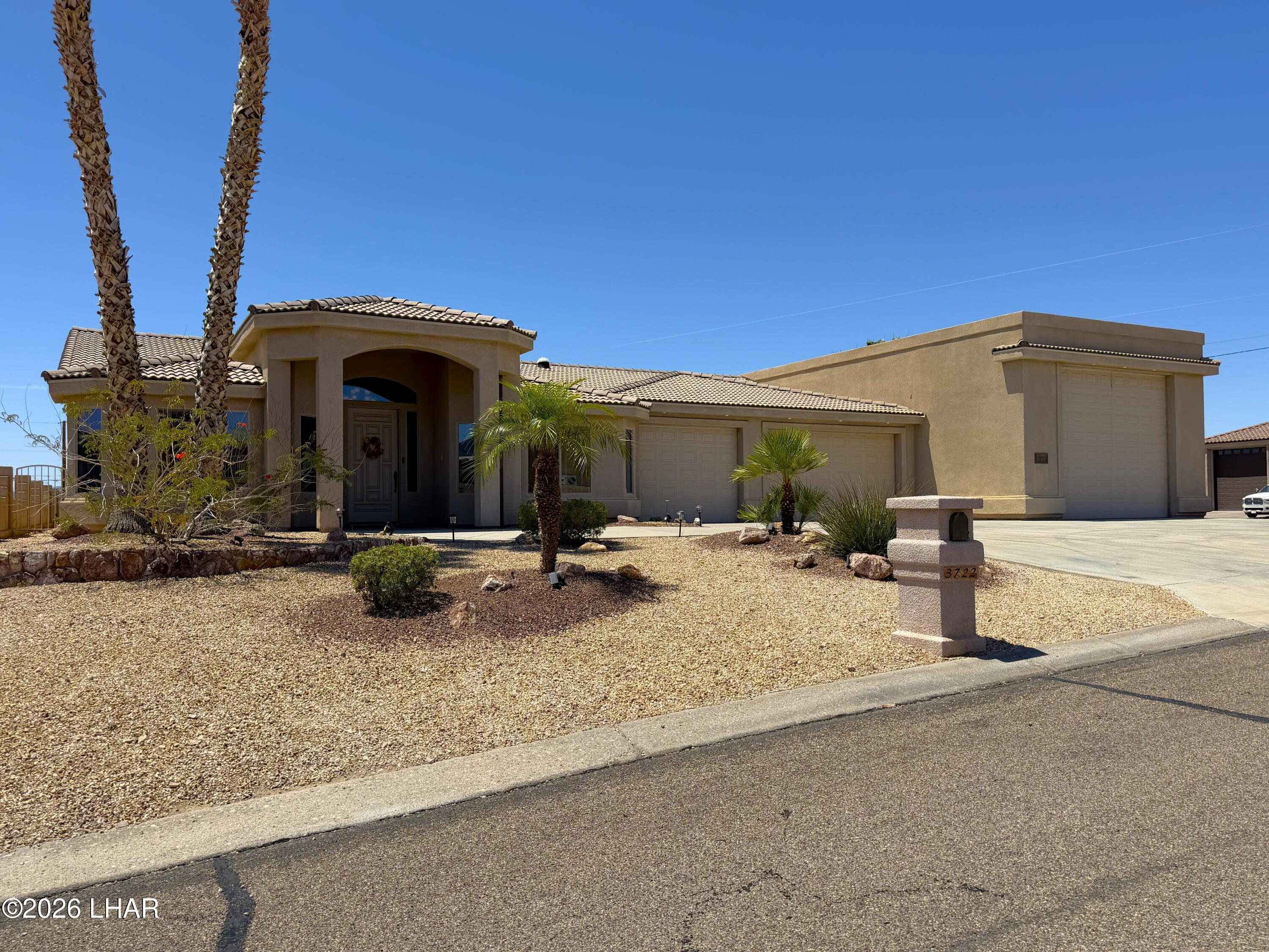 3722 Mission Way Property Photo 2