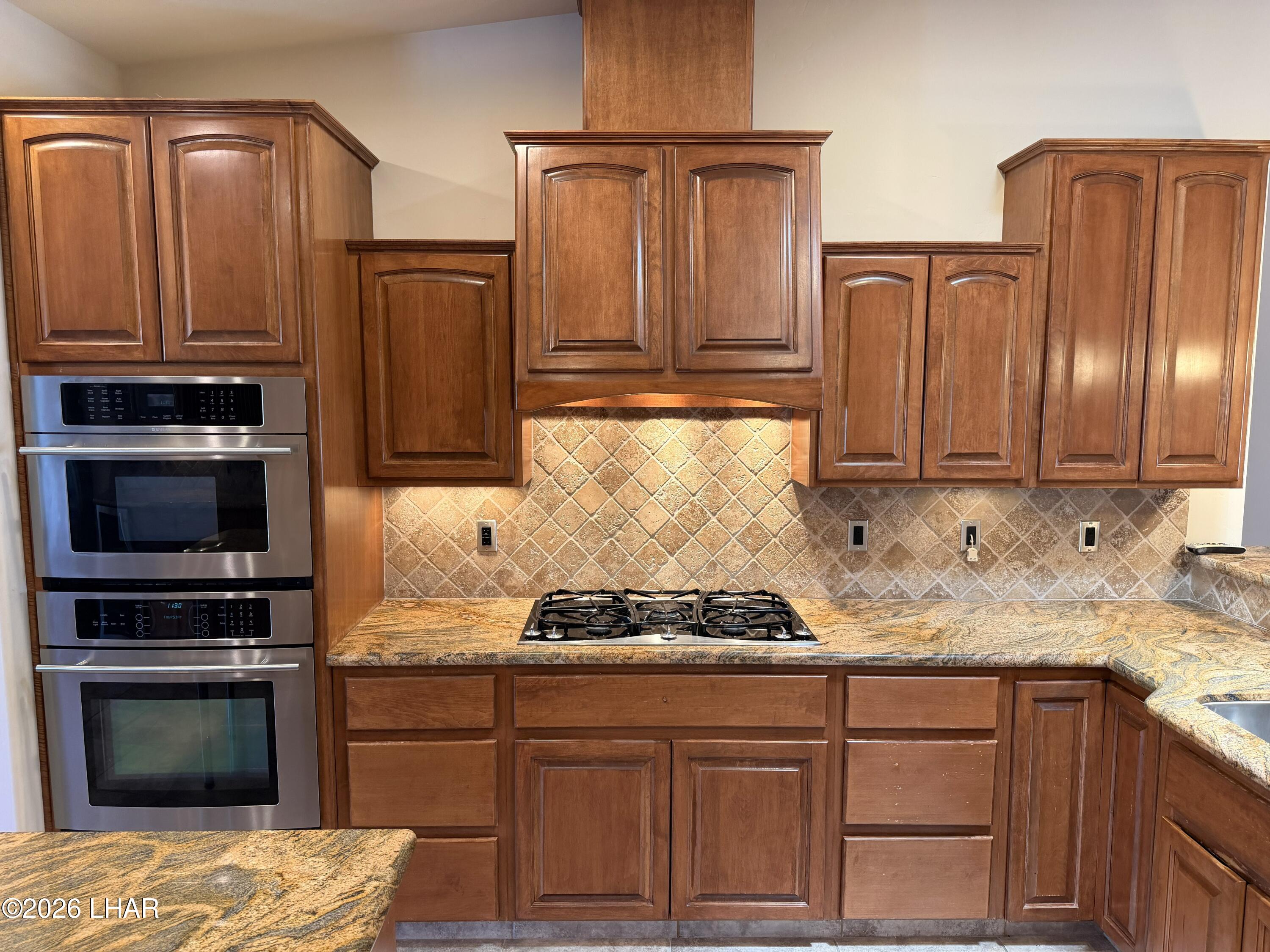 3722 Mission Way Property Photo 10