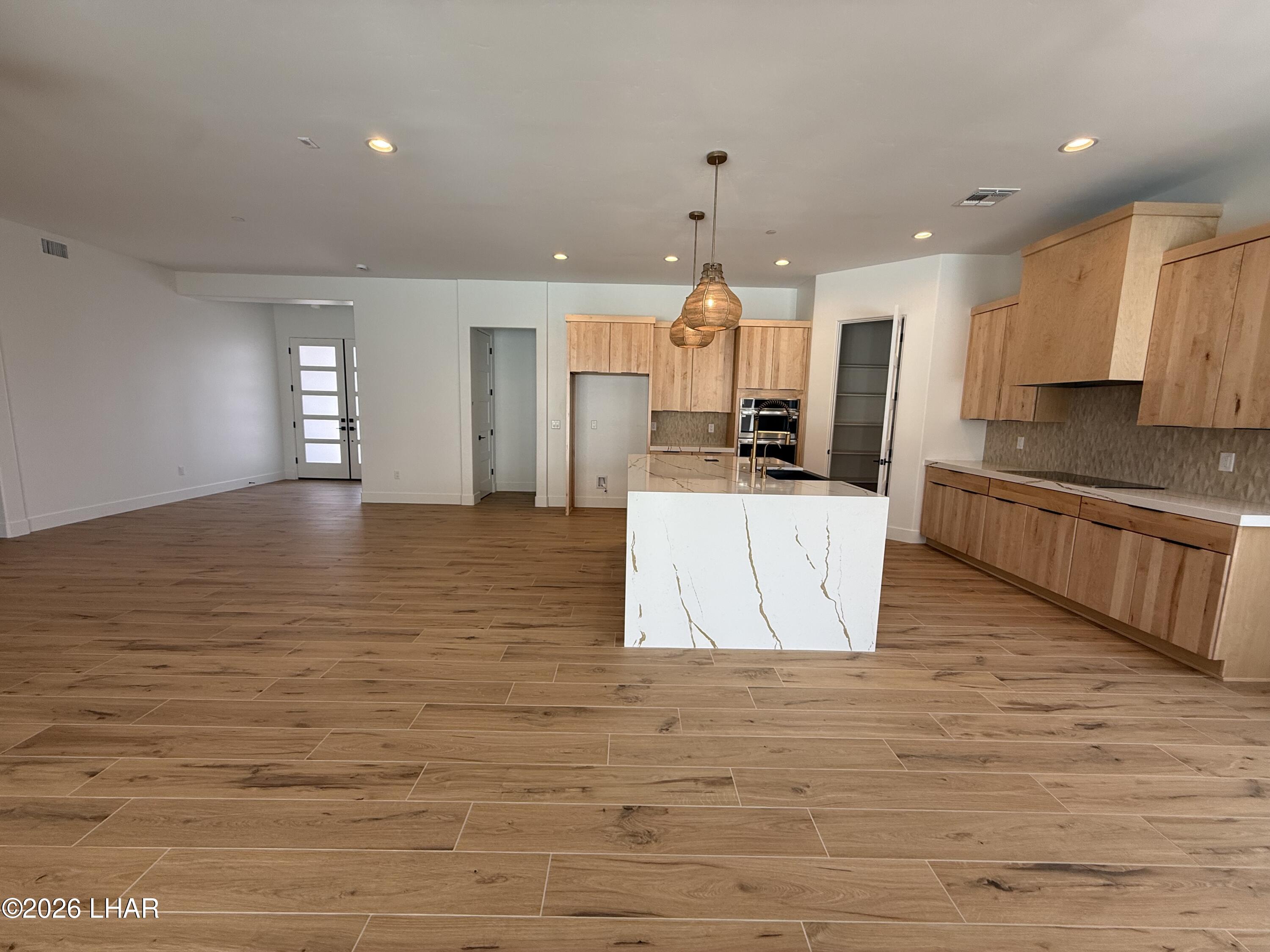 6335 Avienda De Las Colinas Property Photo 9