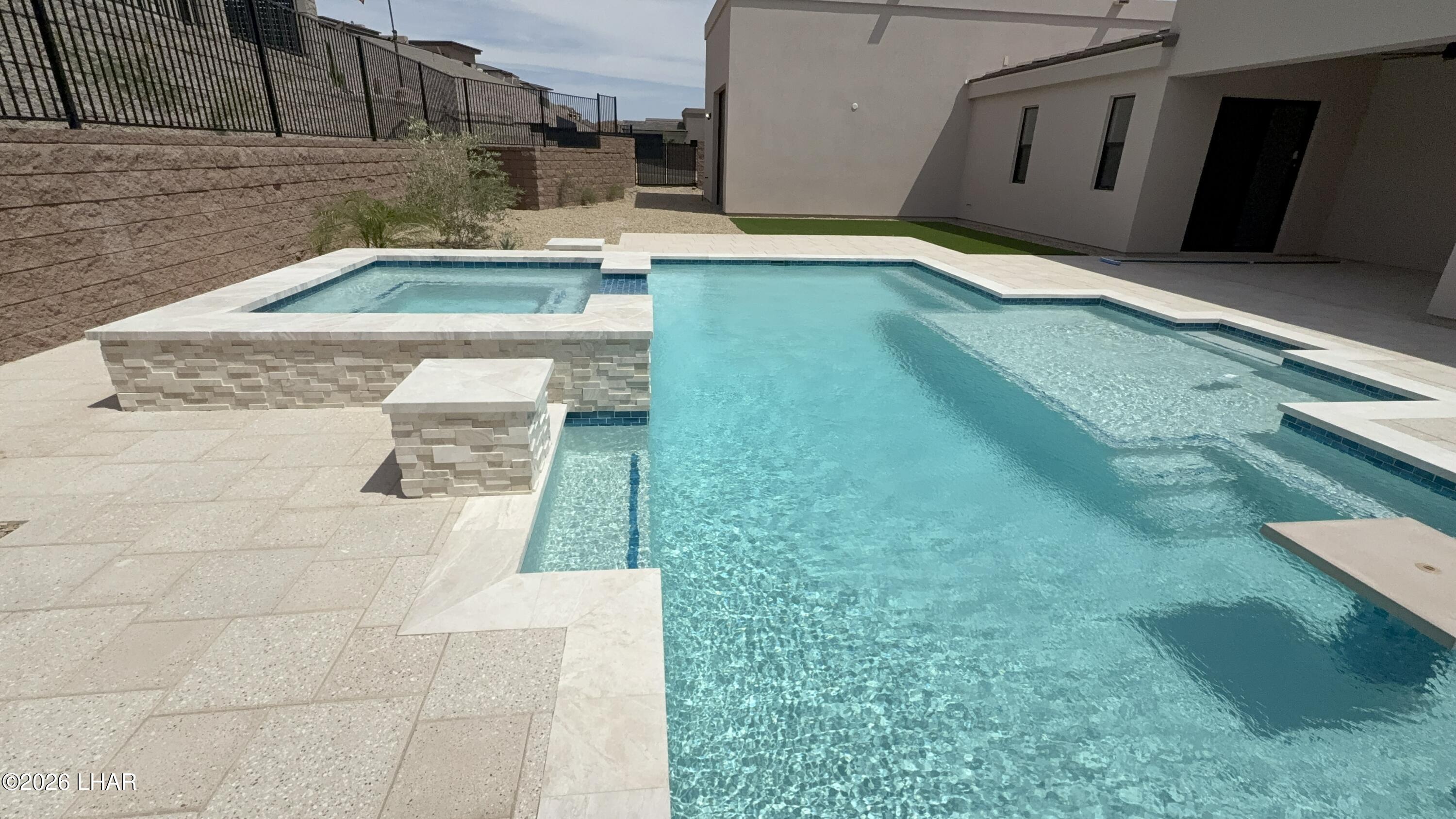 6335 Avienda De Las Colinas Property Photo 46
