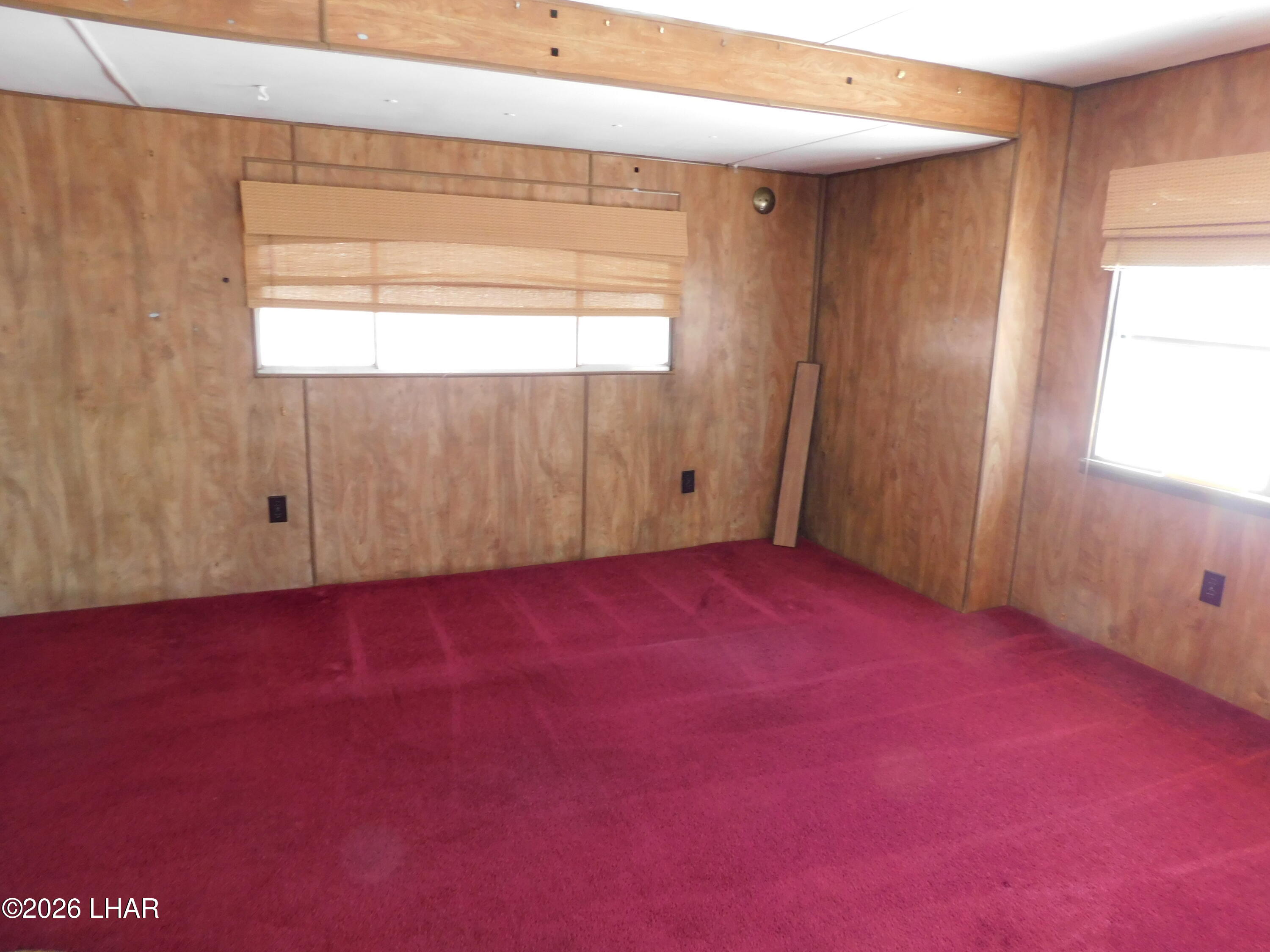 691 W Comanche Dr Property Photo 13