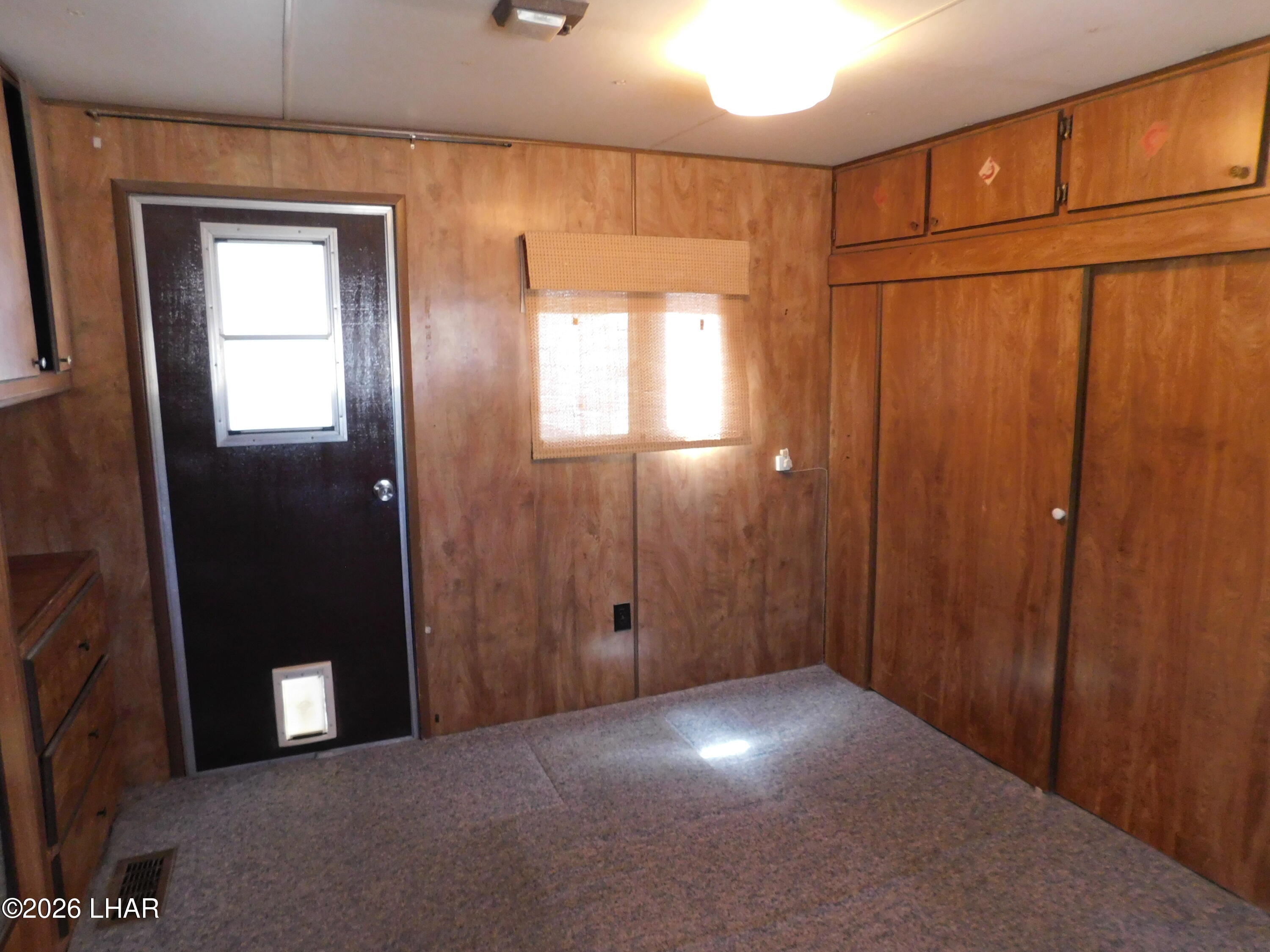 691 W Comanche Dr Property Photo 21