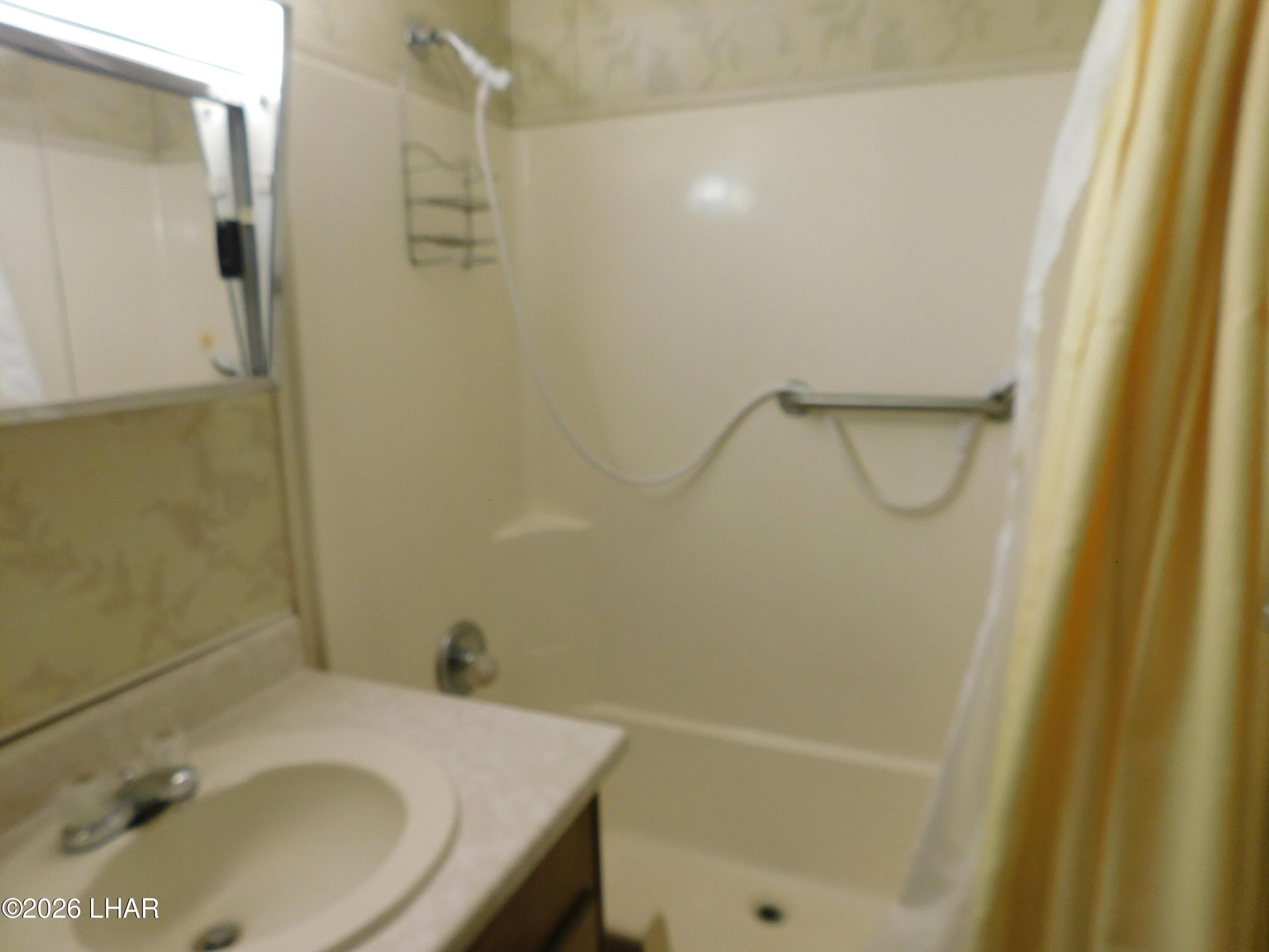 691 W Comanche Dr Property Photo 24
