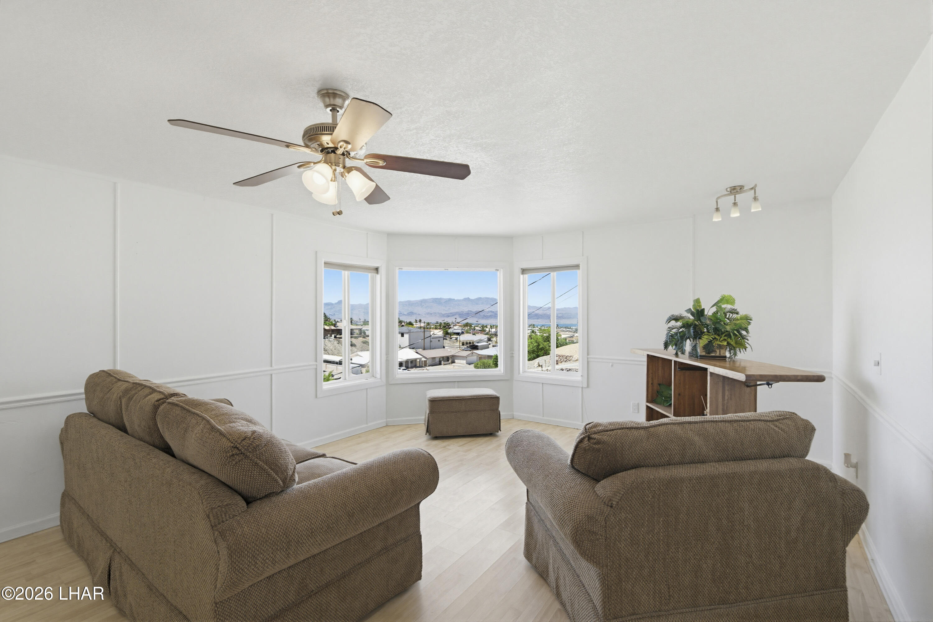 357 Buckskin Dr Property Photo 4