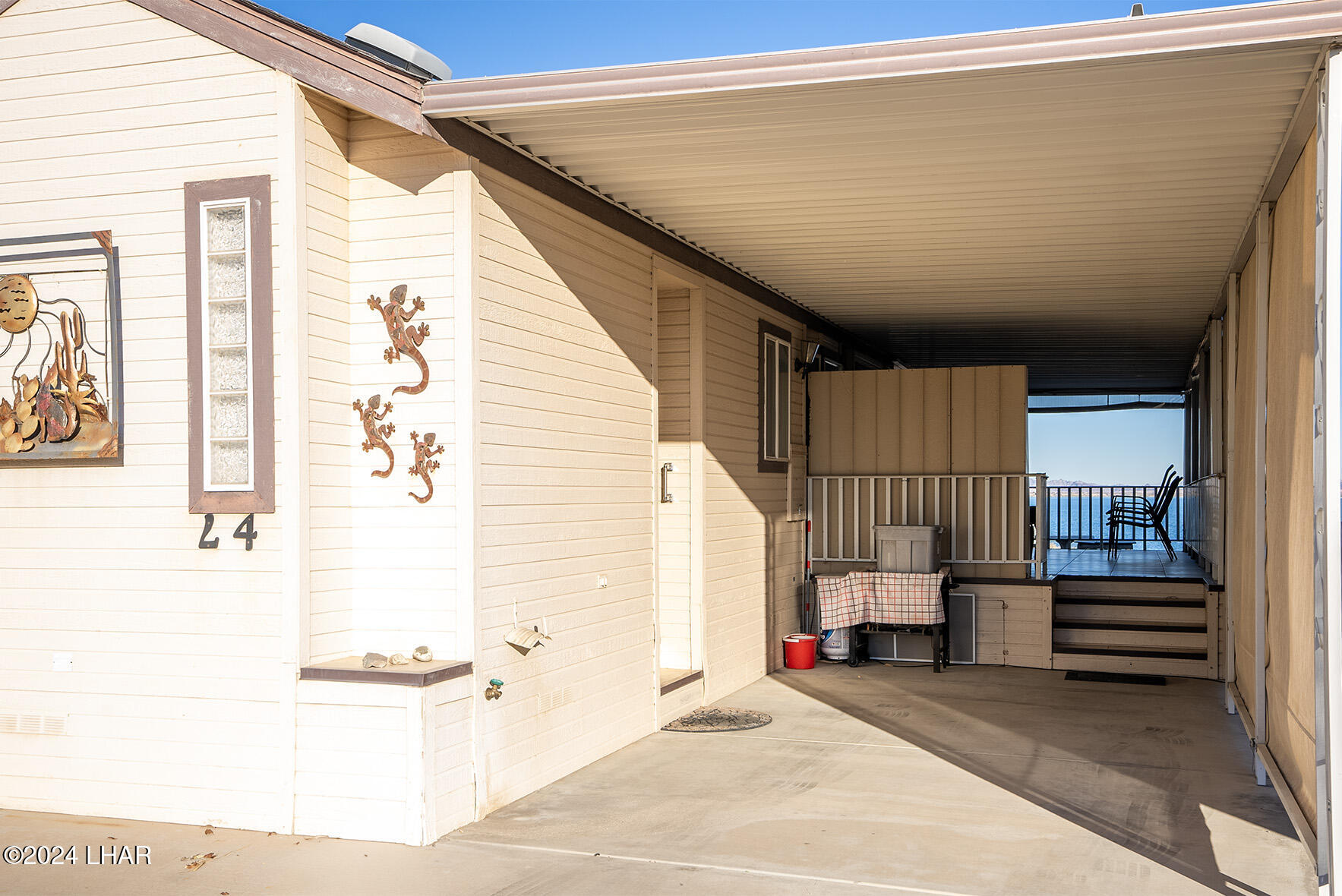 1534 Beachcomber Blvd L4 Property Photo 4