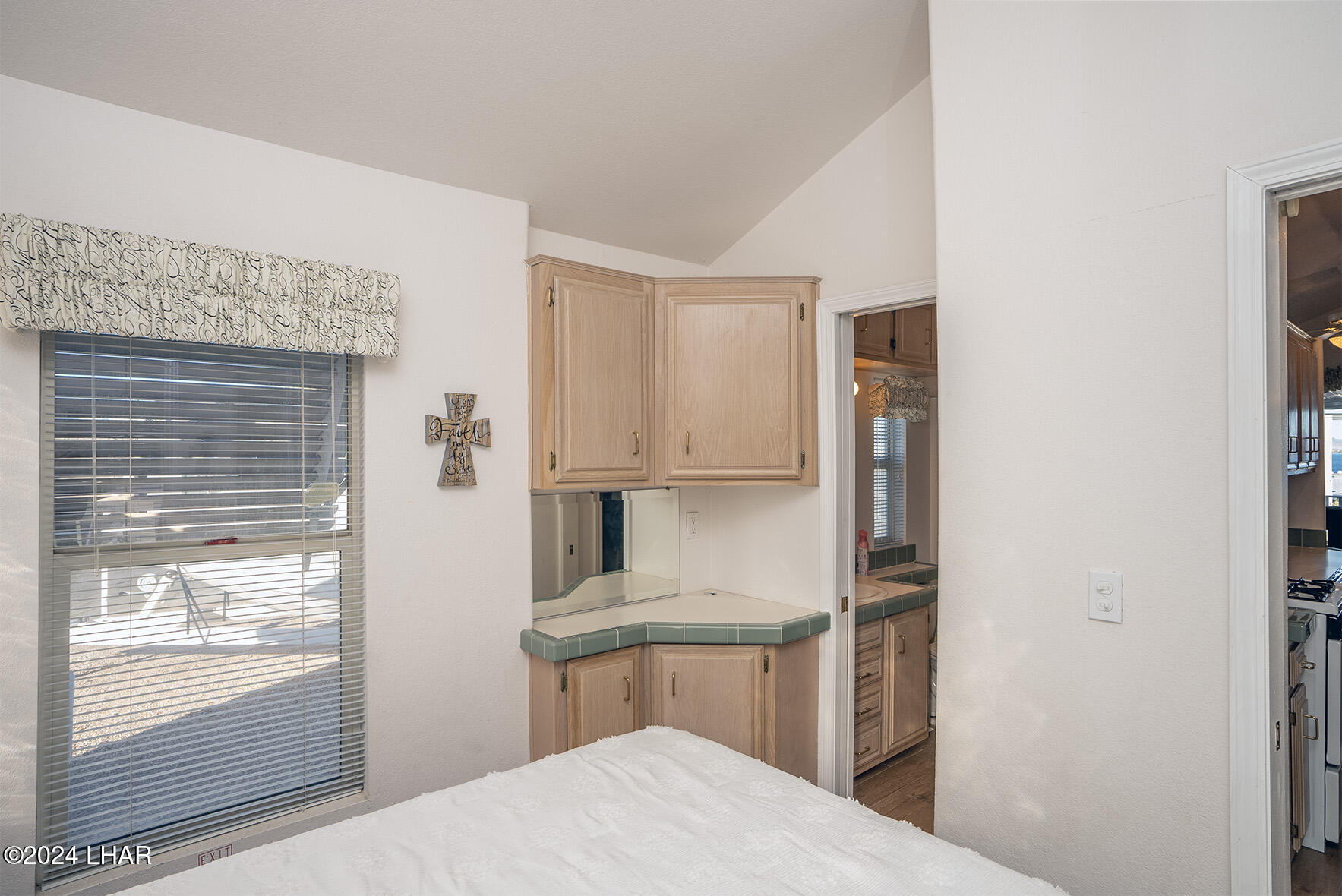 1534 Beachcomber Blvd L4 Property Photo 19