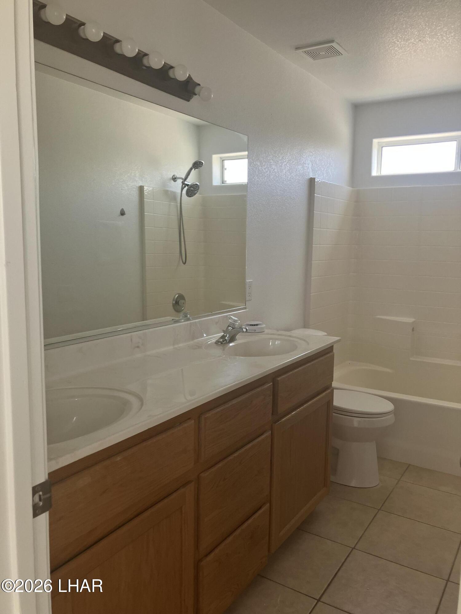 3560 Tomahawk Dr 101 Property Photo 7