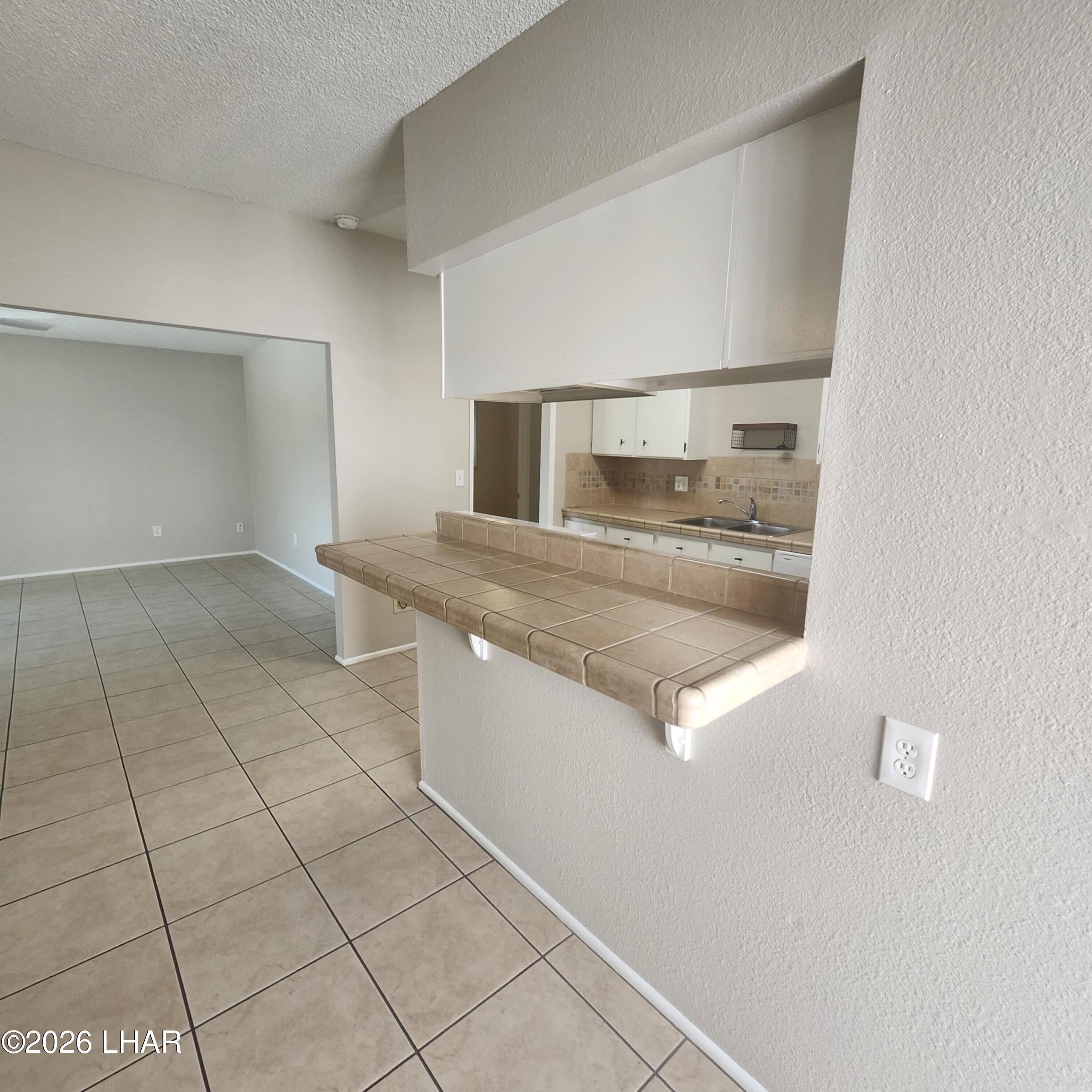 143 Monsoon Ln Property Photo 8