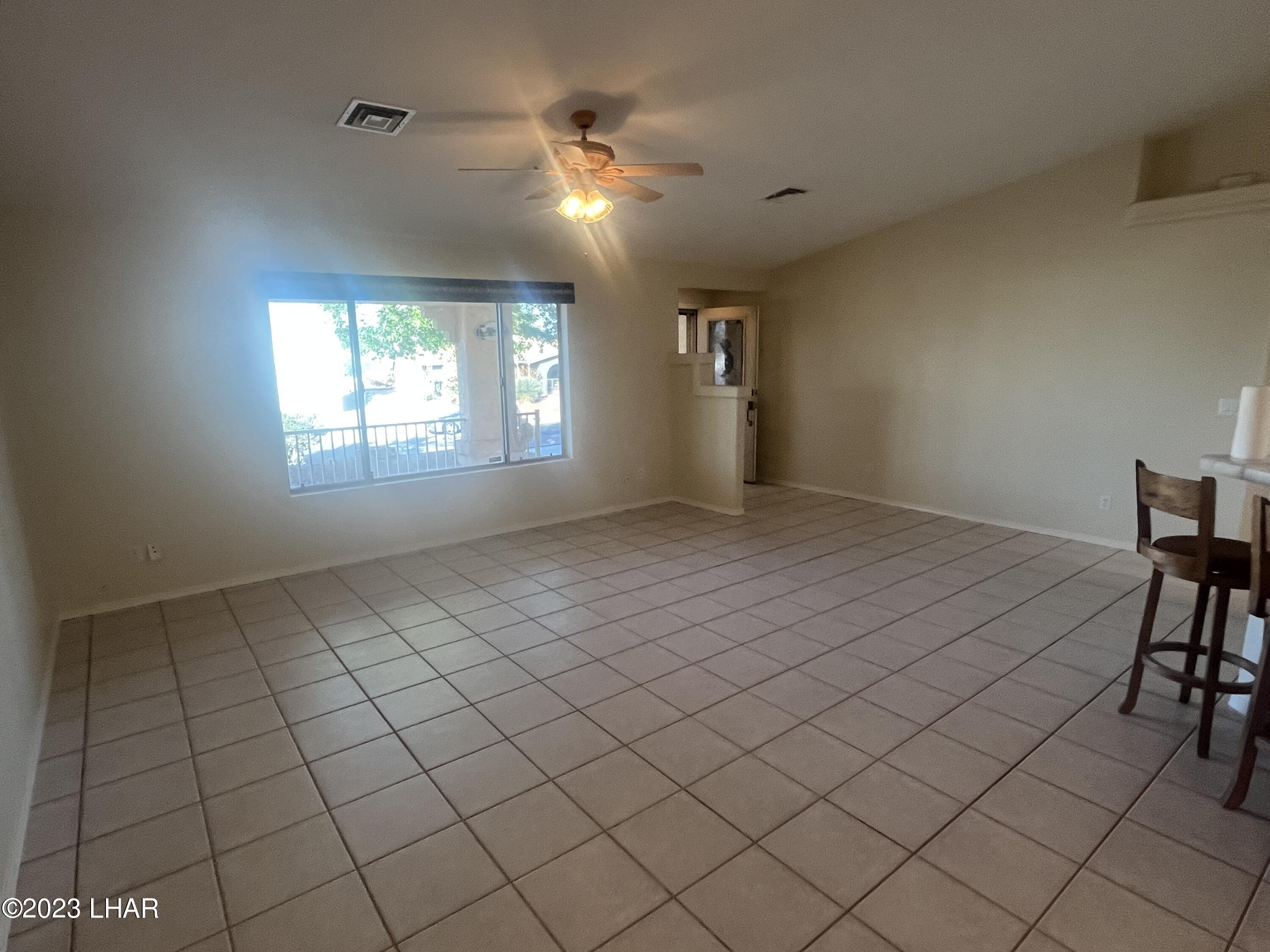 1650 Park Terrace Ave Property Photo 3