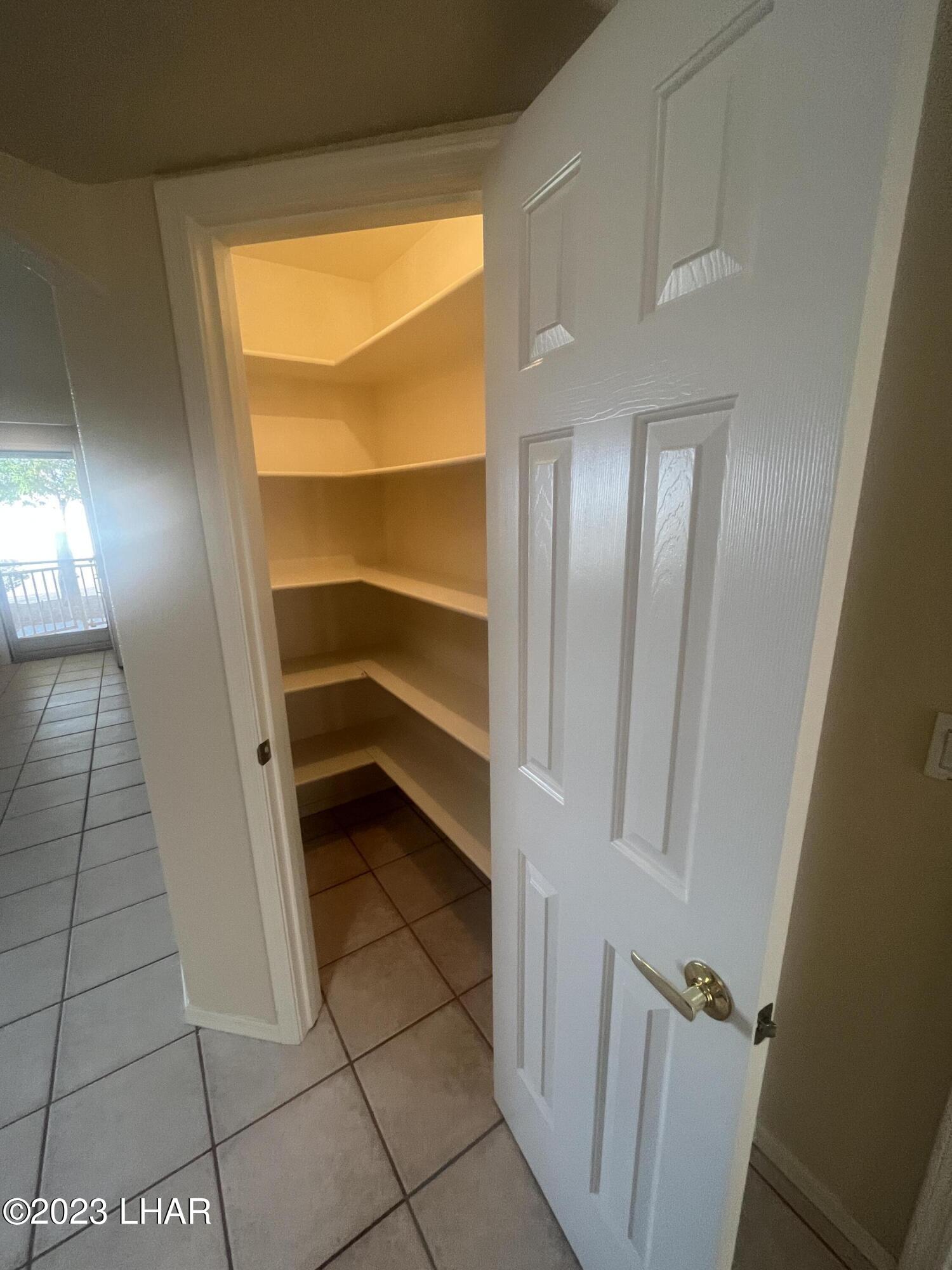 1650 Park Terrace Ave Property Photo 8