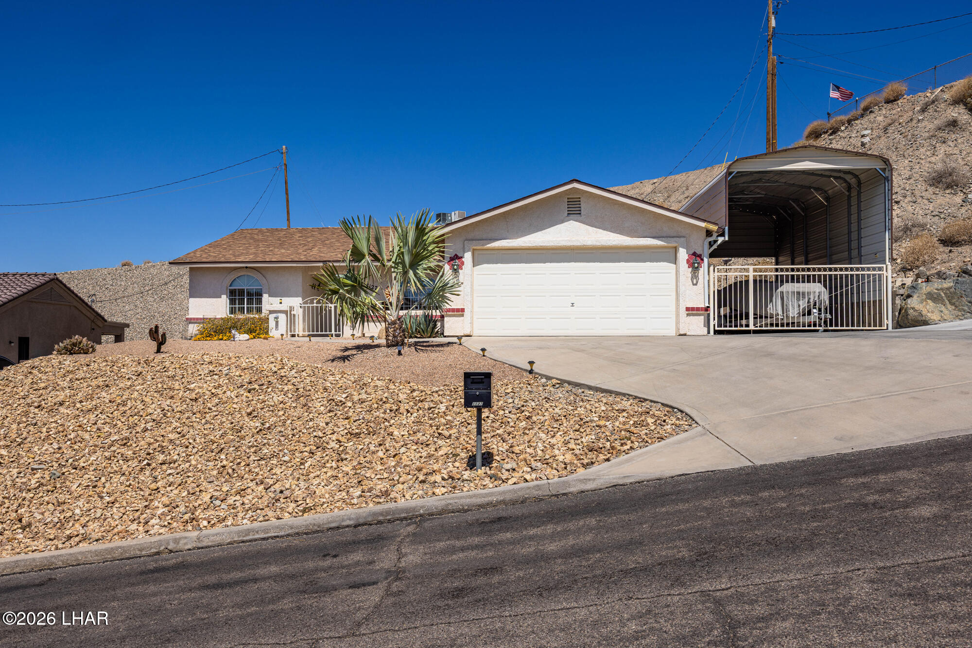 1127 Kibbey Dr Property Photo 2