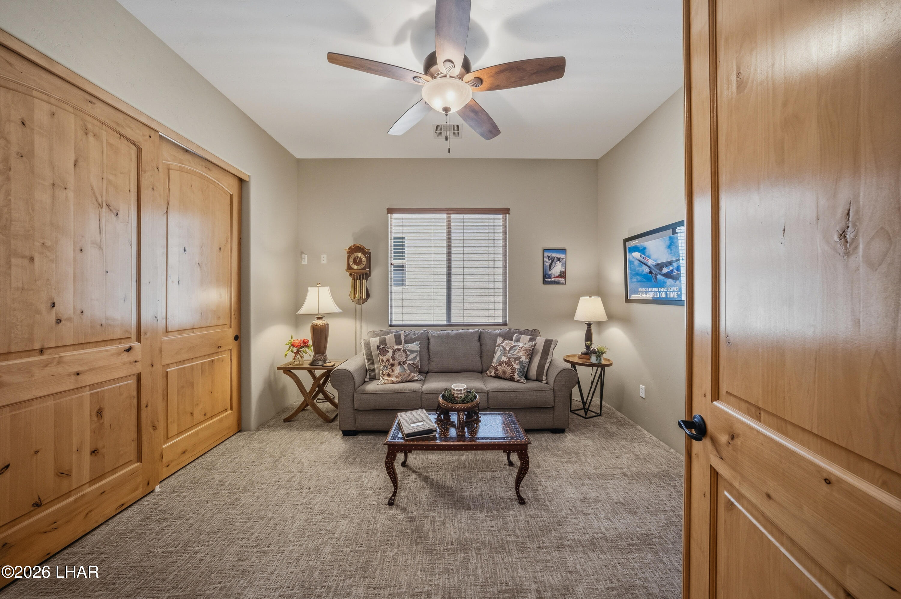 1864 E Savannah Bend Property Photo 44