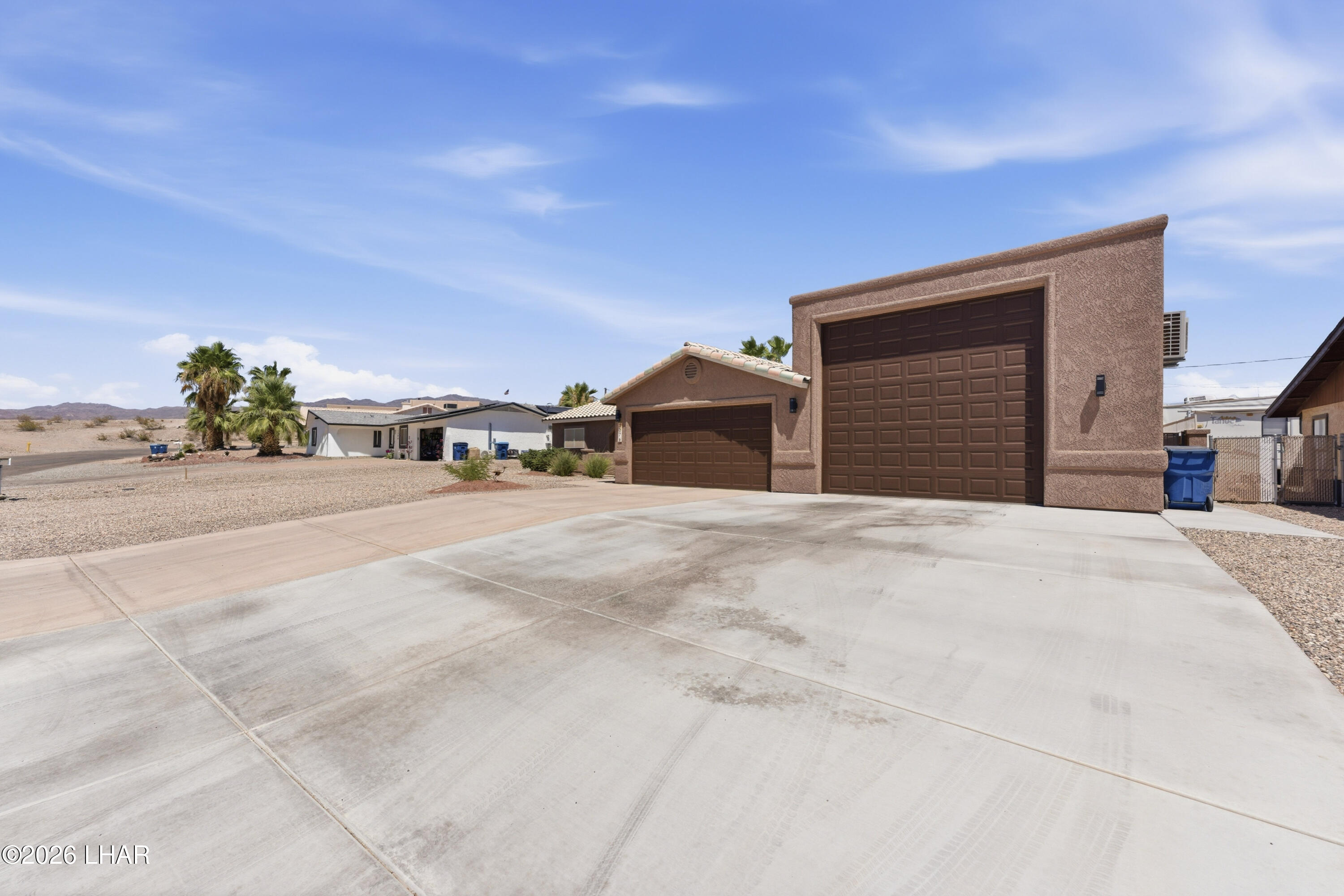2376 Catamaran Dr Property Photo 5