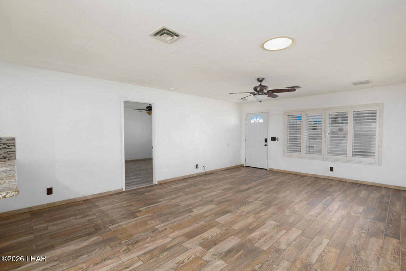 2636 Sunkentree Dr Property Photo 11