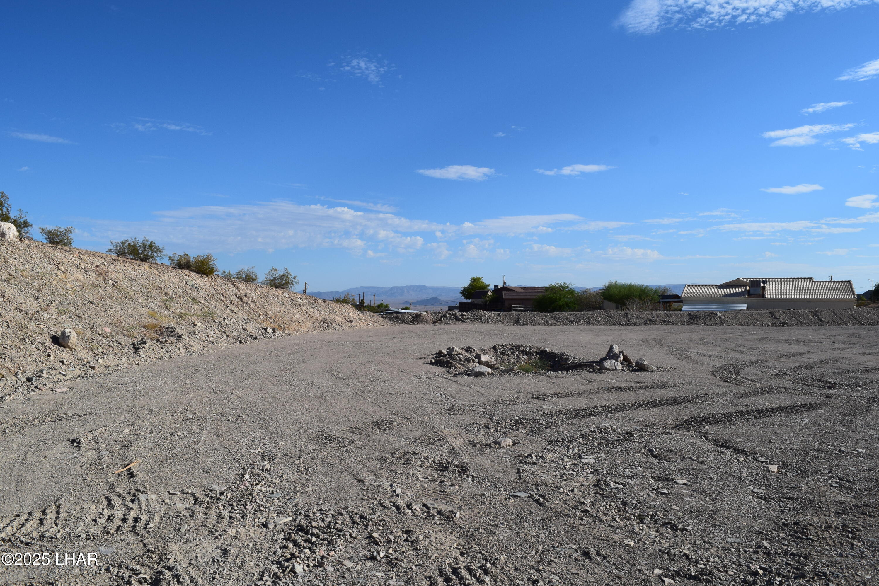 7595 N Seely Dr Property Photo 6