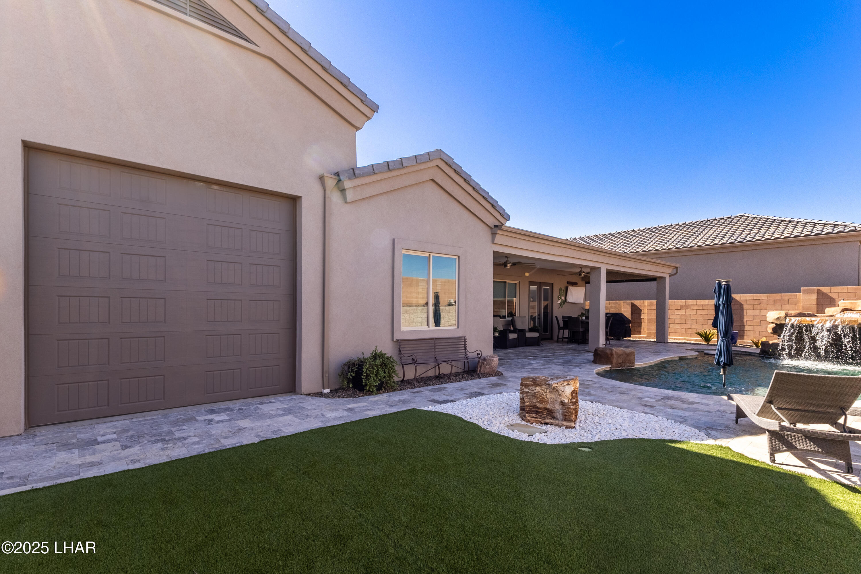 1793 E Savannah Bend Property Photo 46