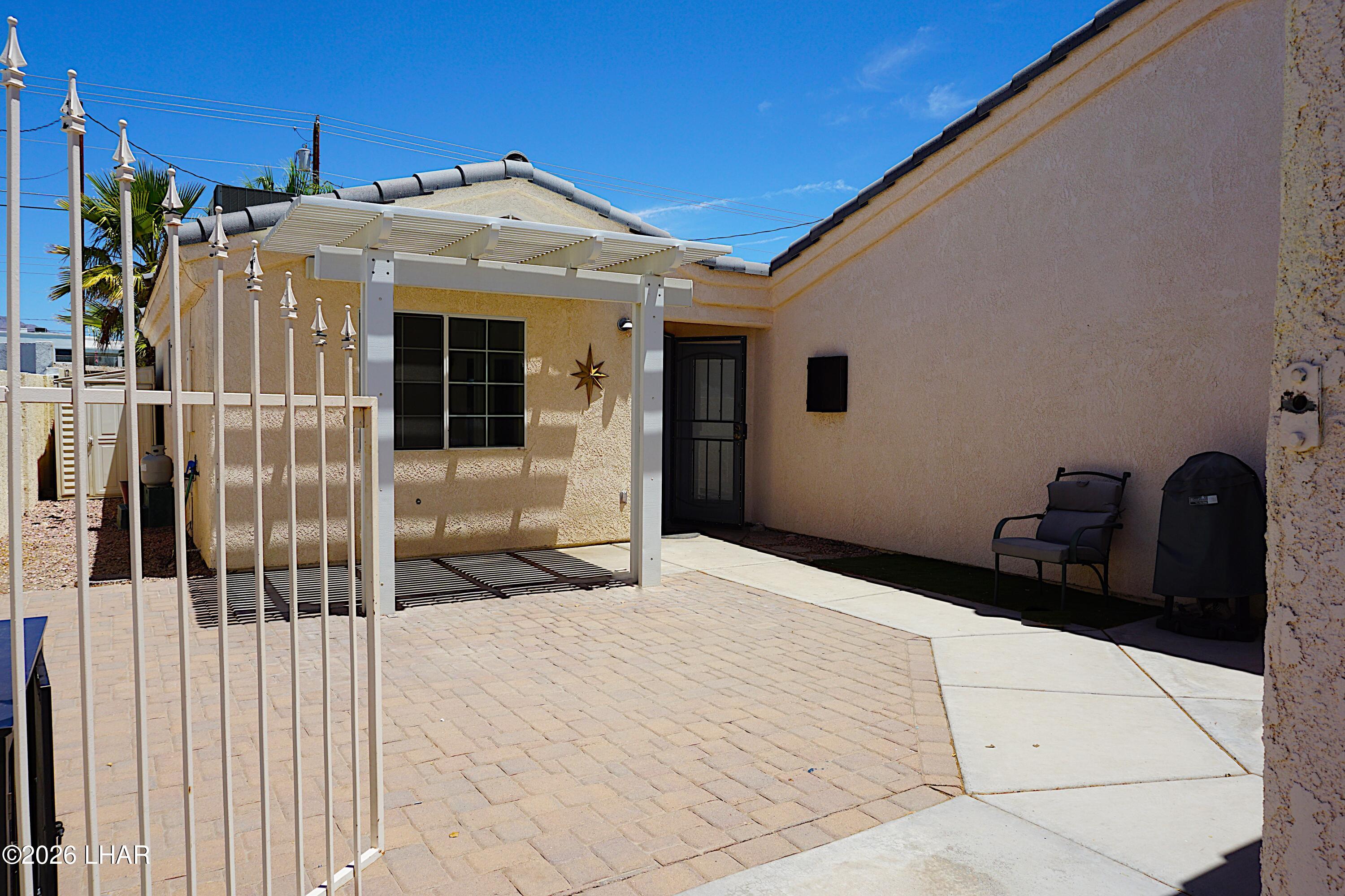 1440 Park Terrace Ave Property Photo 6